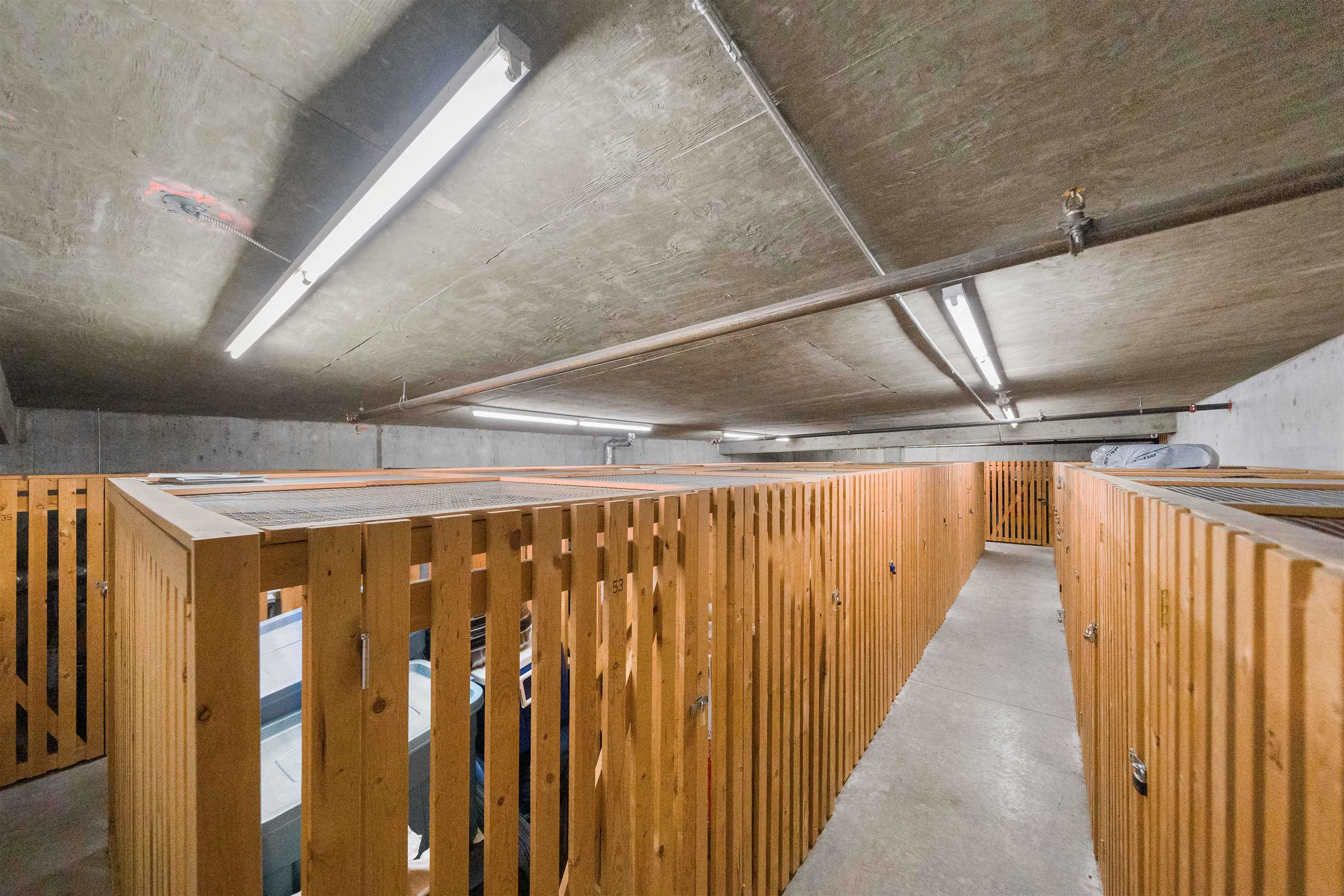 327 2233 MCKENZIE ROAD Unit: 327