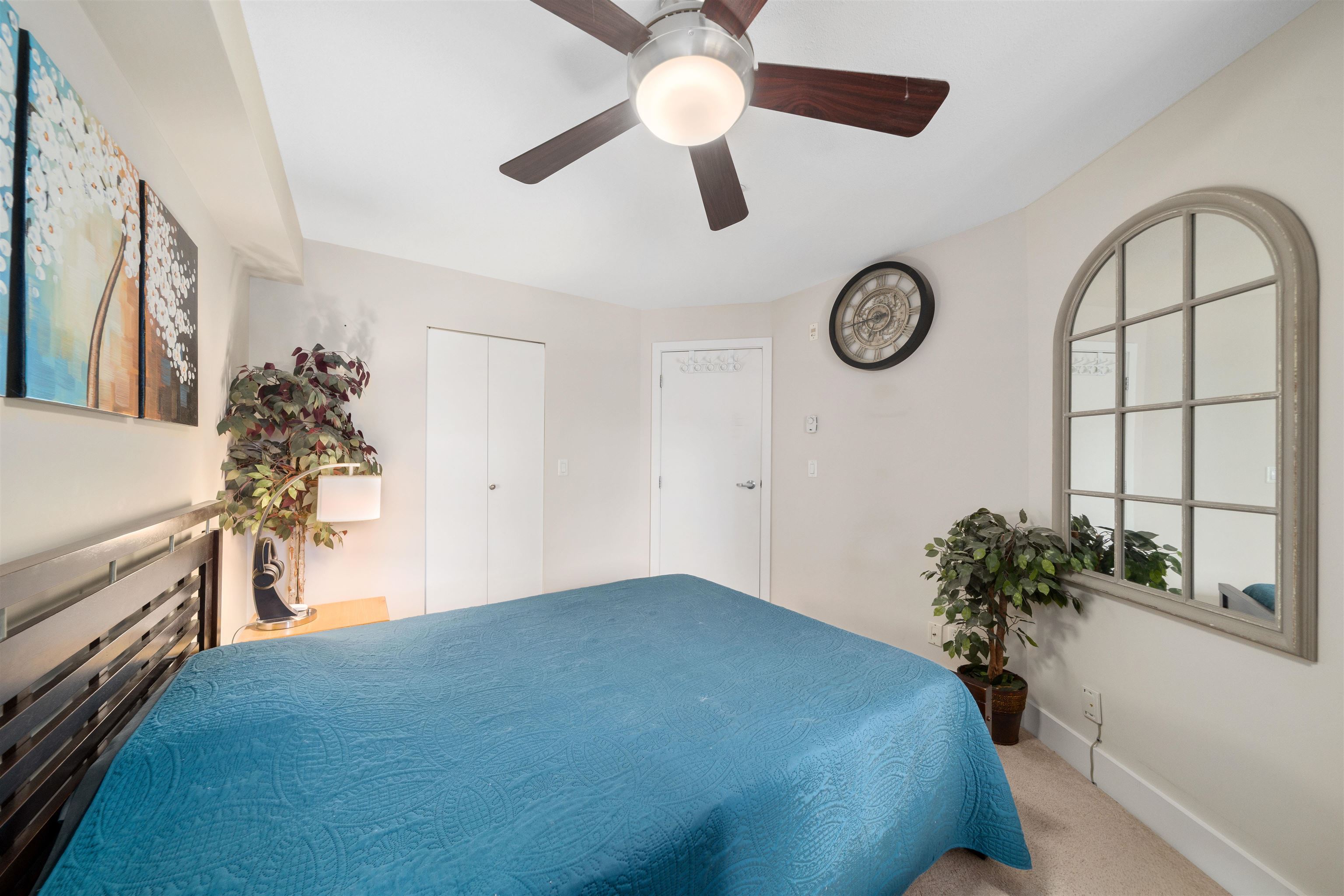 327 2233 MCKENZIE ROAD Unit: 327