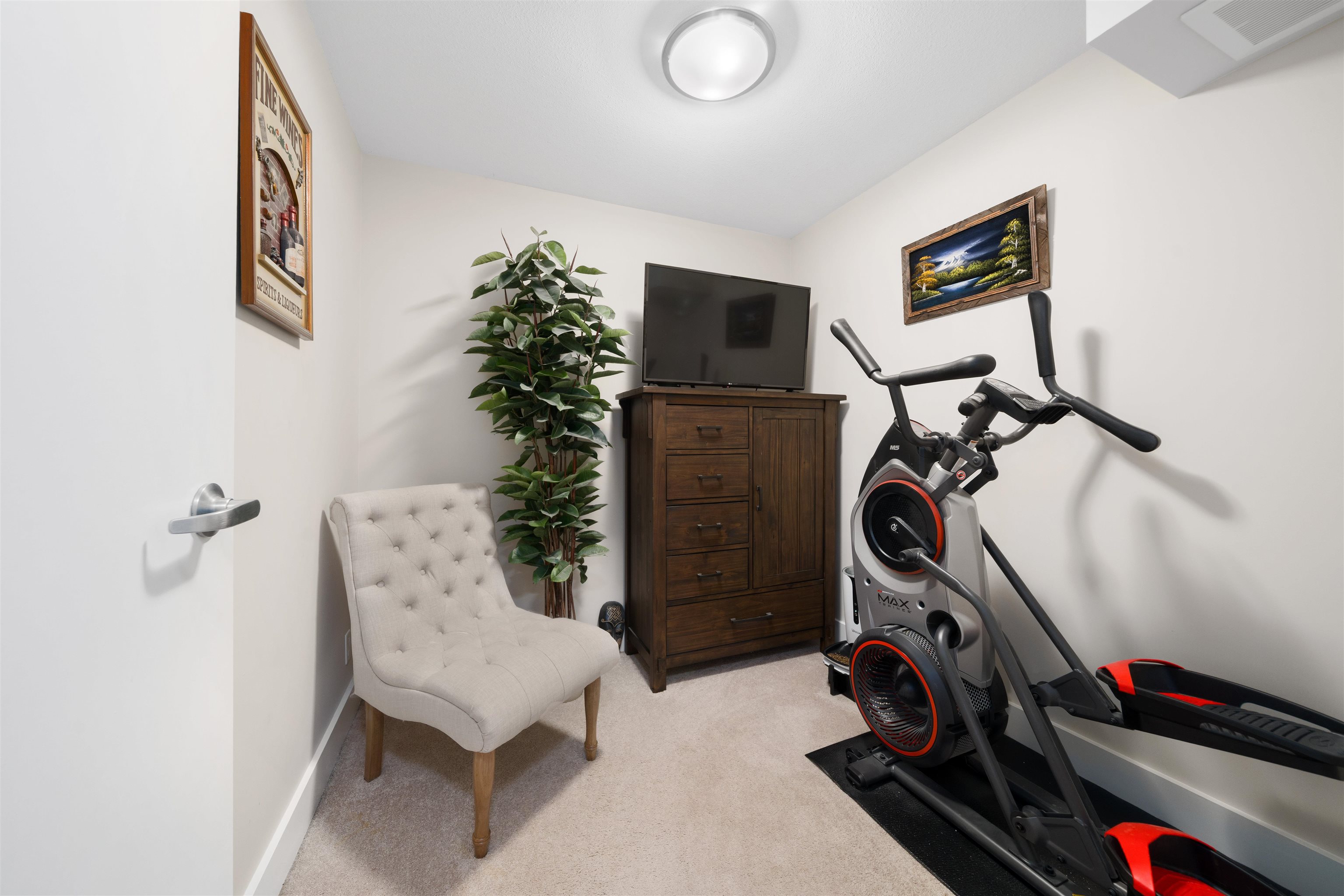 327 2233 MCKENZIE ROAD Unit: 327