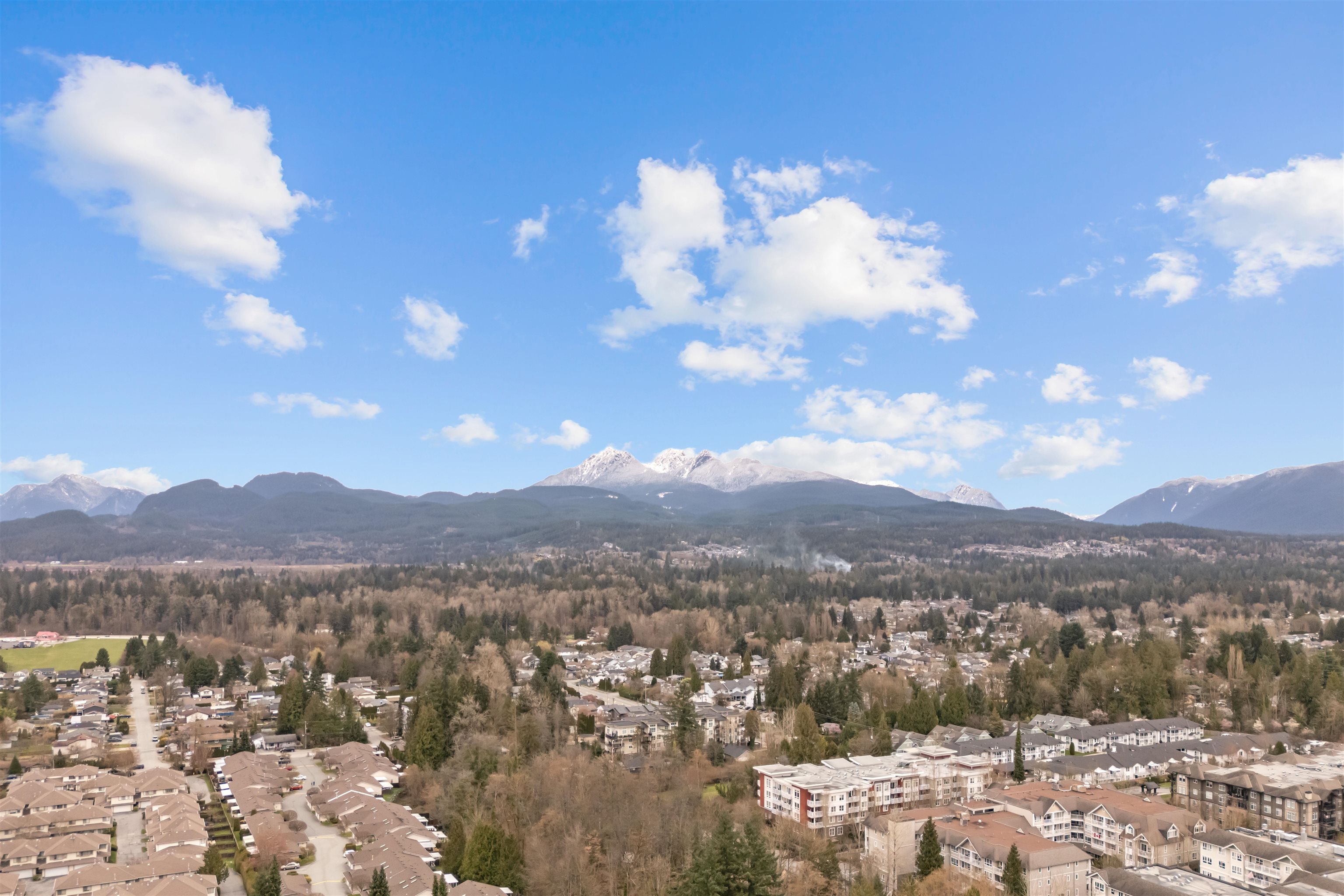 213 22255 122 AVENUE Unit: 213