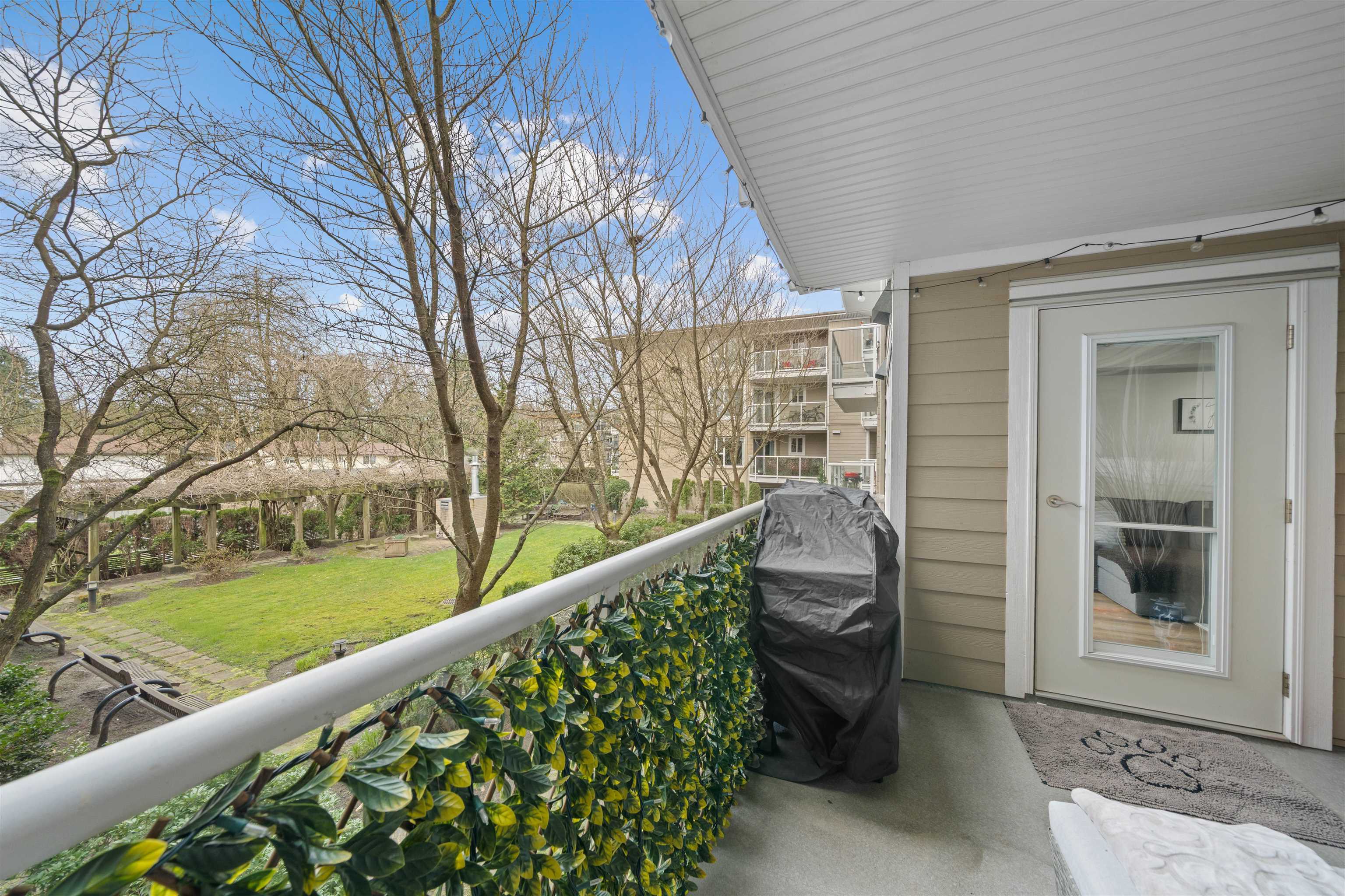 213 22255 122 AVENUE Unit: 213