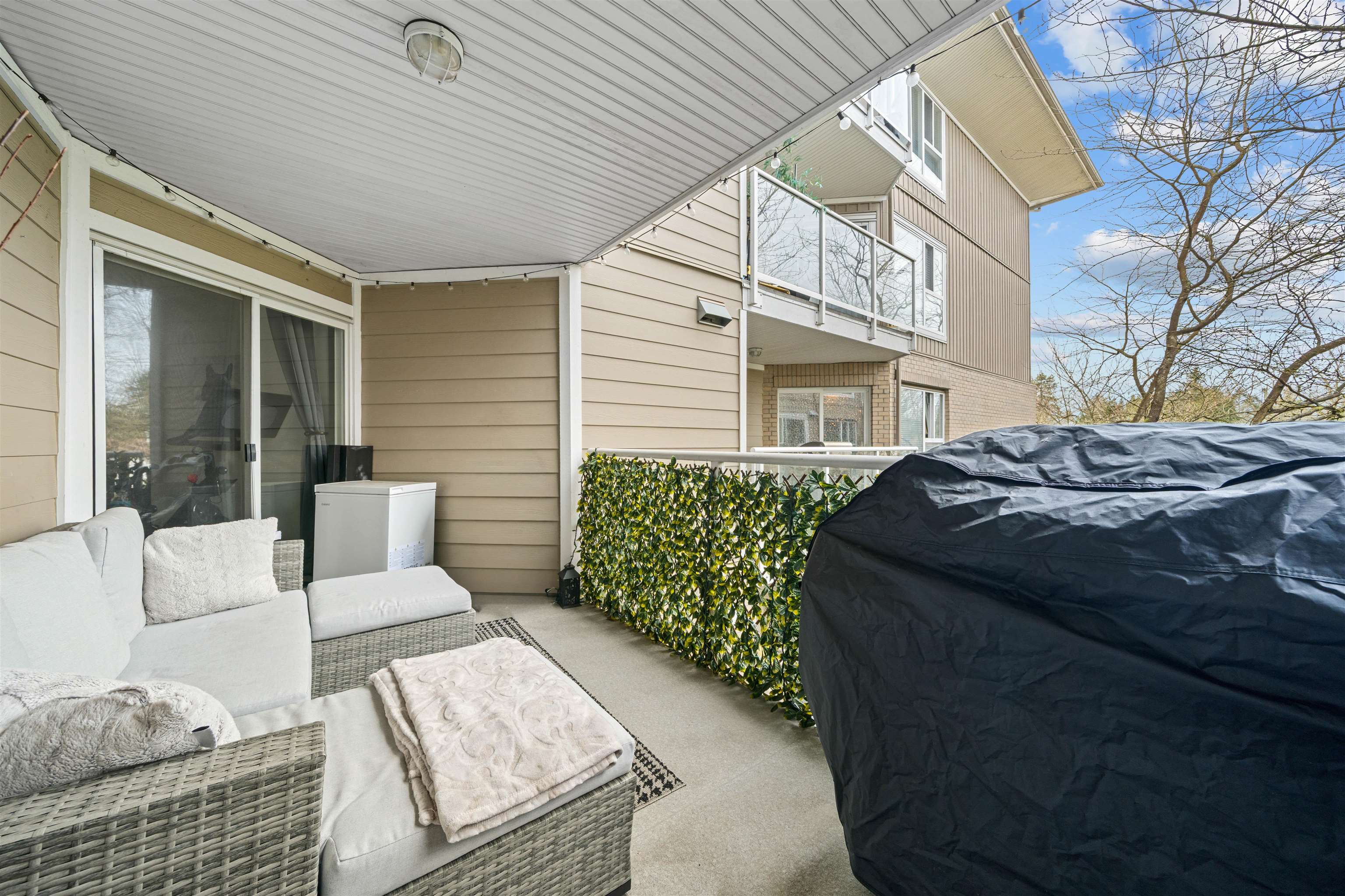 213 22255 122 AVENUE Unit: 213