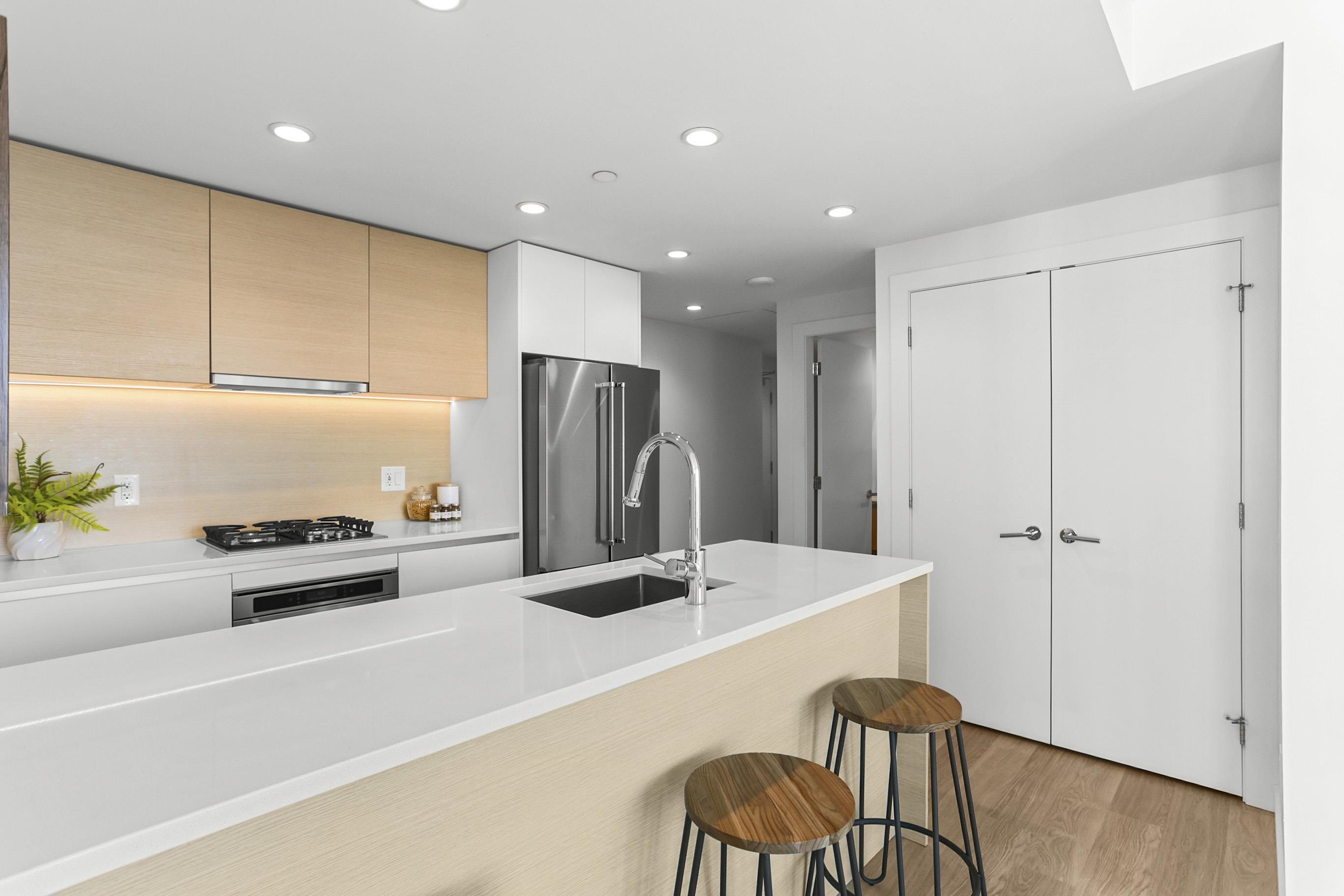 2409 657 WHITING WAY Unit: 2409