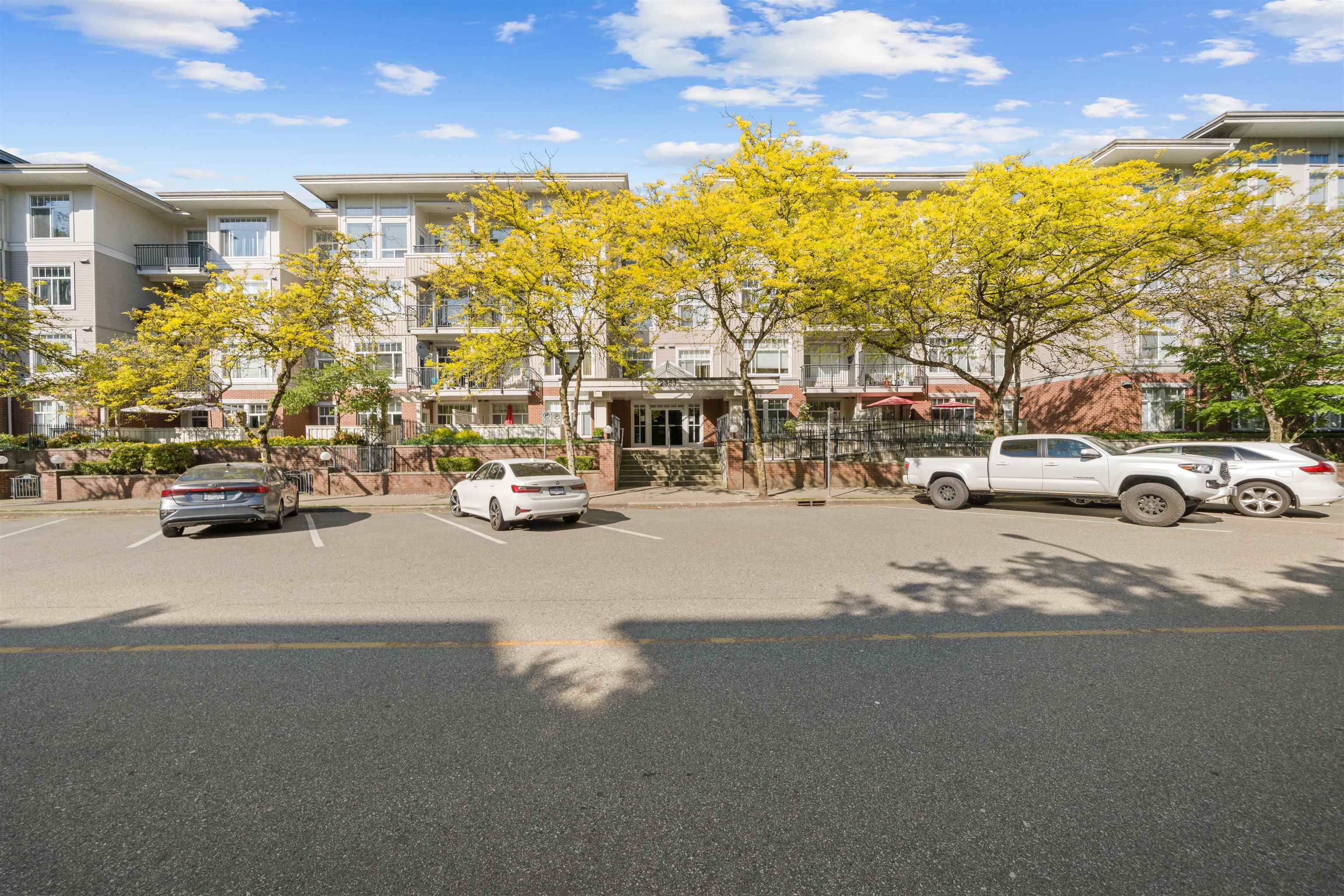 116 2353 MARPOLE AVENUE Unit: 116