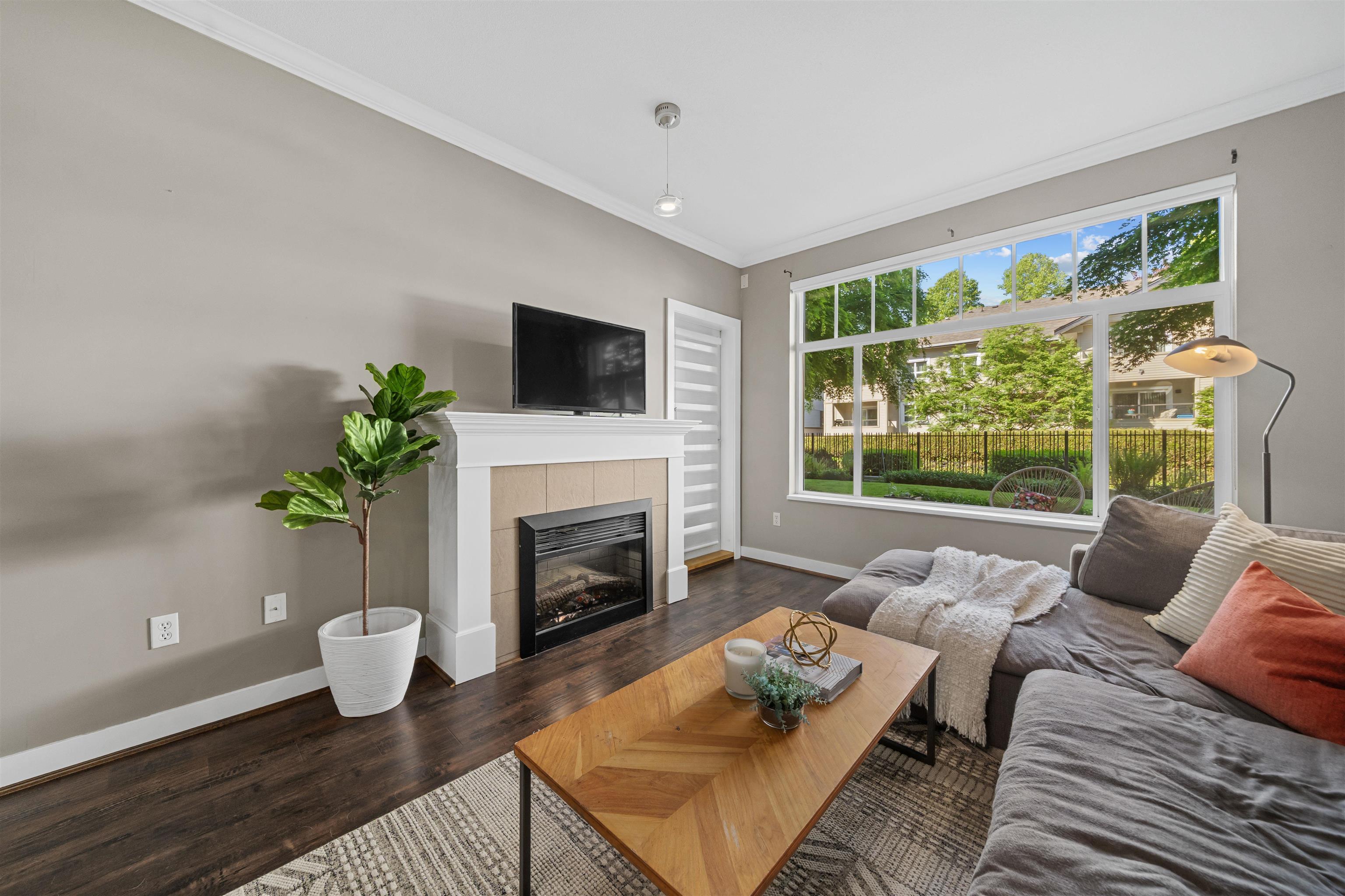 116 2353 MARPOLE AVENUE Unit: 116