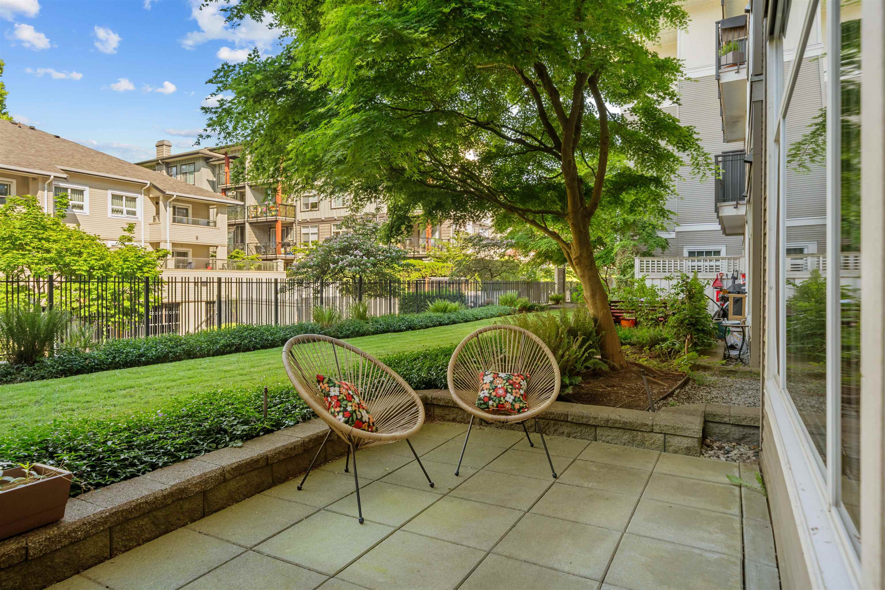 116 2353 MARPOLE AVENUE Unit: 116