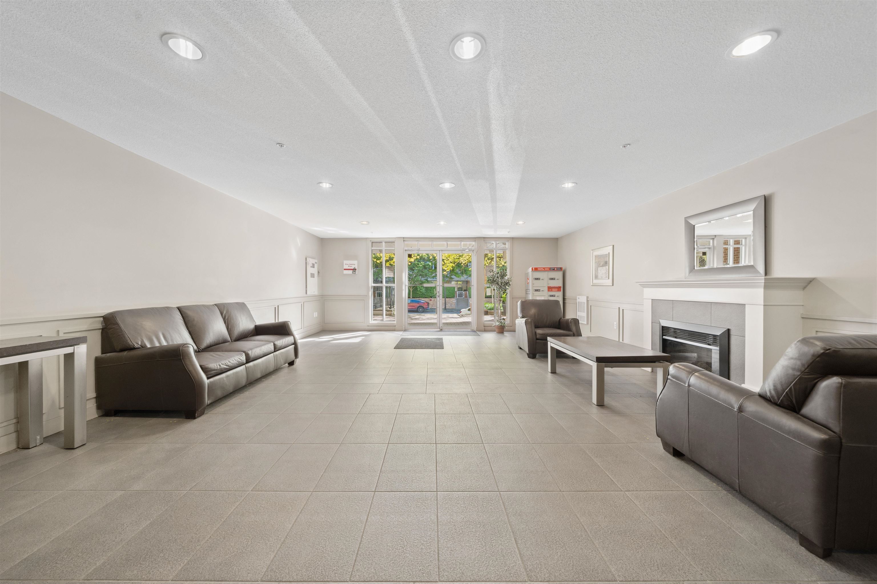116 2353 MARPOLE AVENUE Unit: 116
