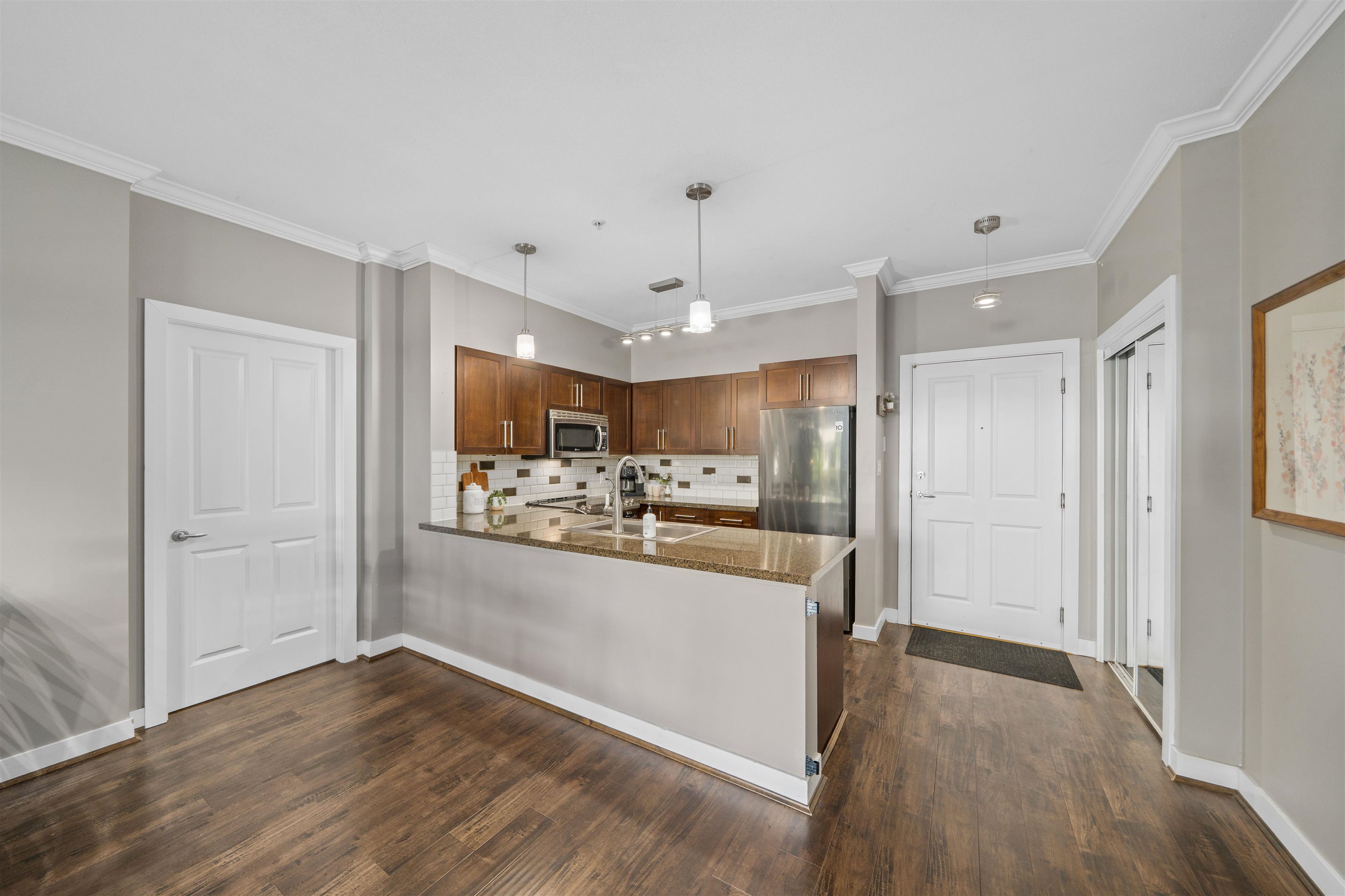 116 2353 MARPOLE AVENUE Unit: 116
