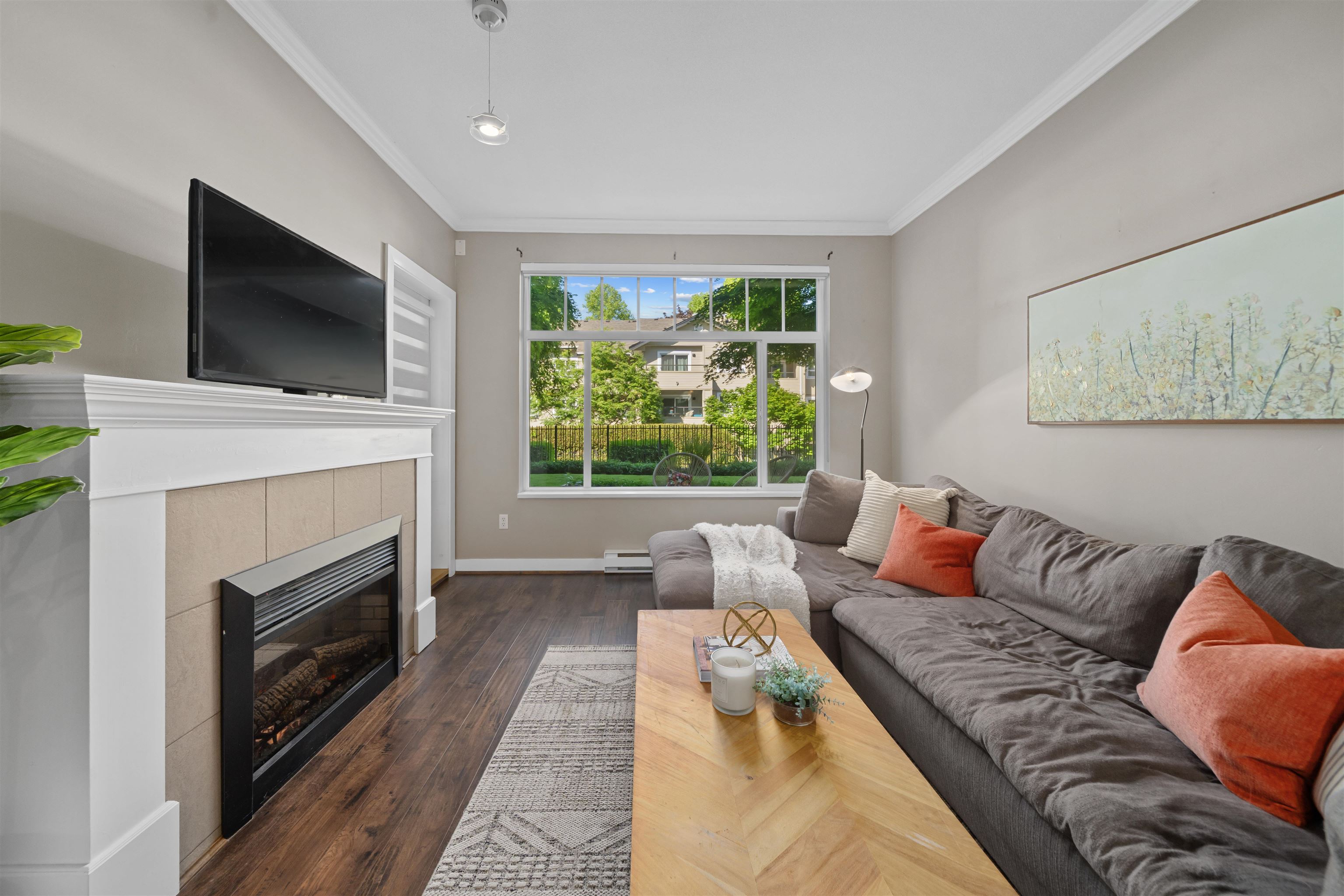 116 2353 MARPOLE AVENUE Unit: 116