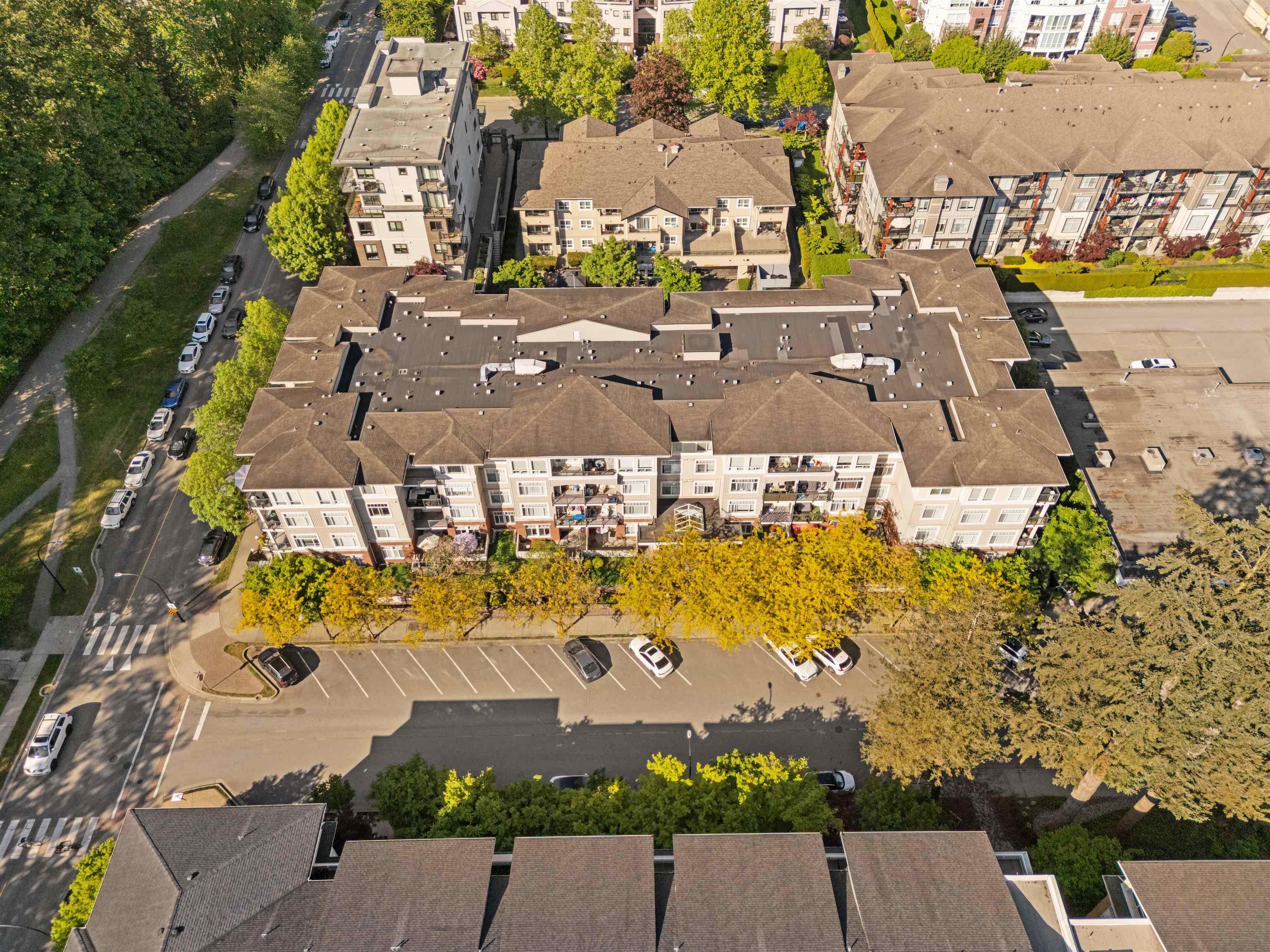 116 2353 MARPOLE AVENUE Unit: 116