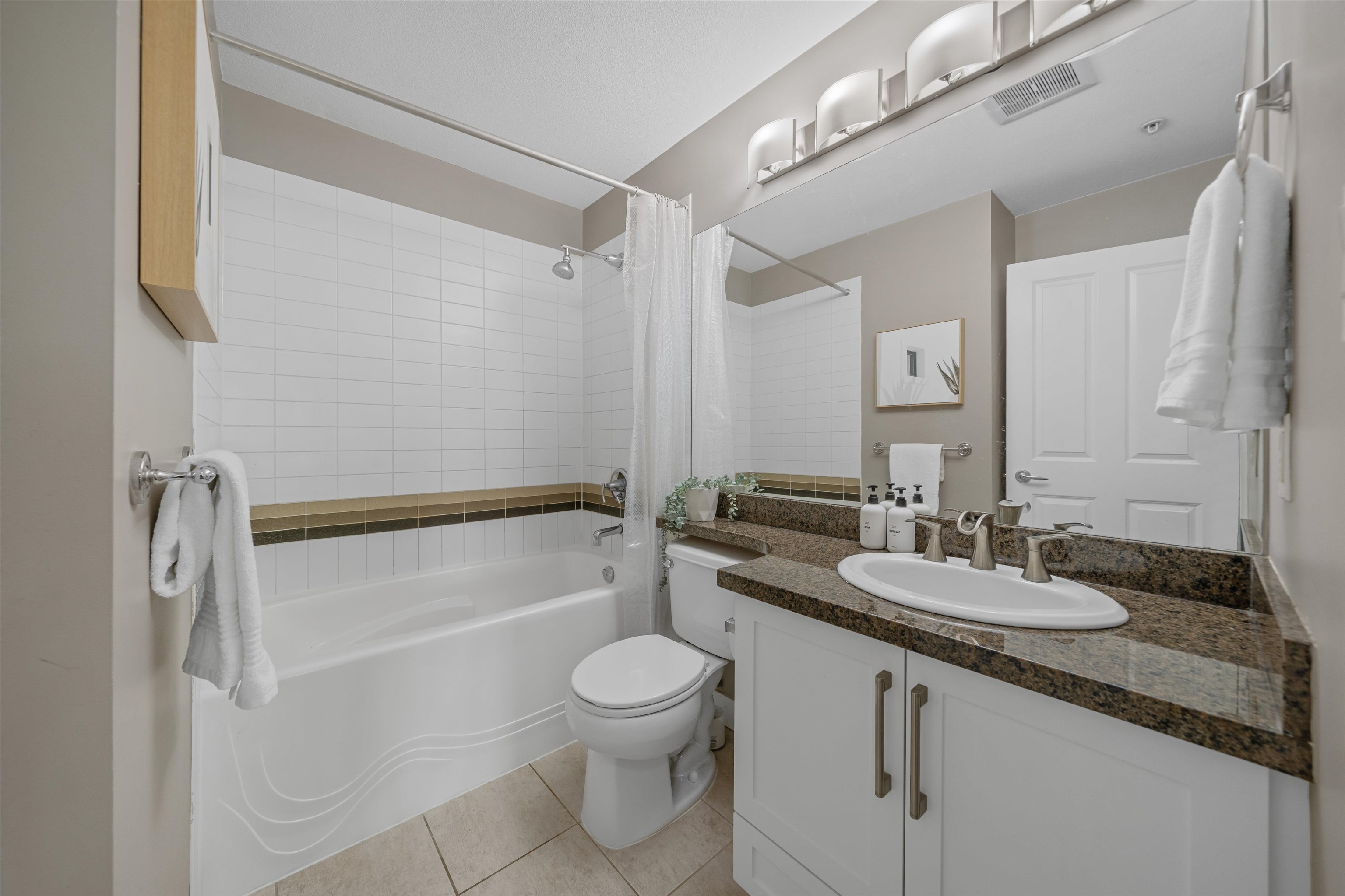 116 2353 MARPOLE AVENUE Unit: 116