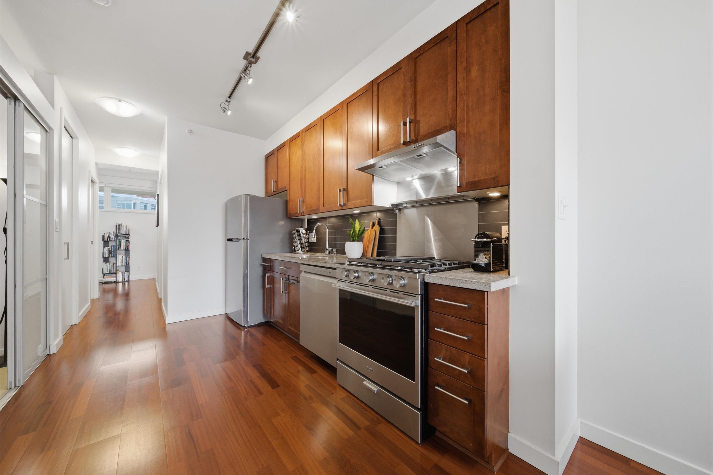 306 2055 YUKON STREET Unit: 306