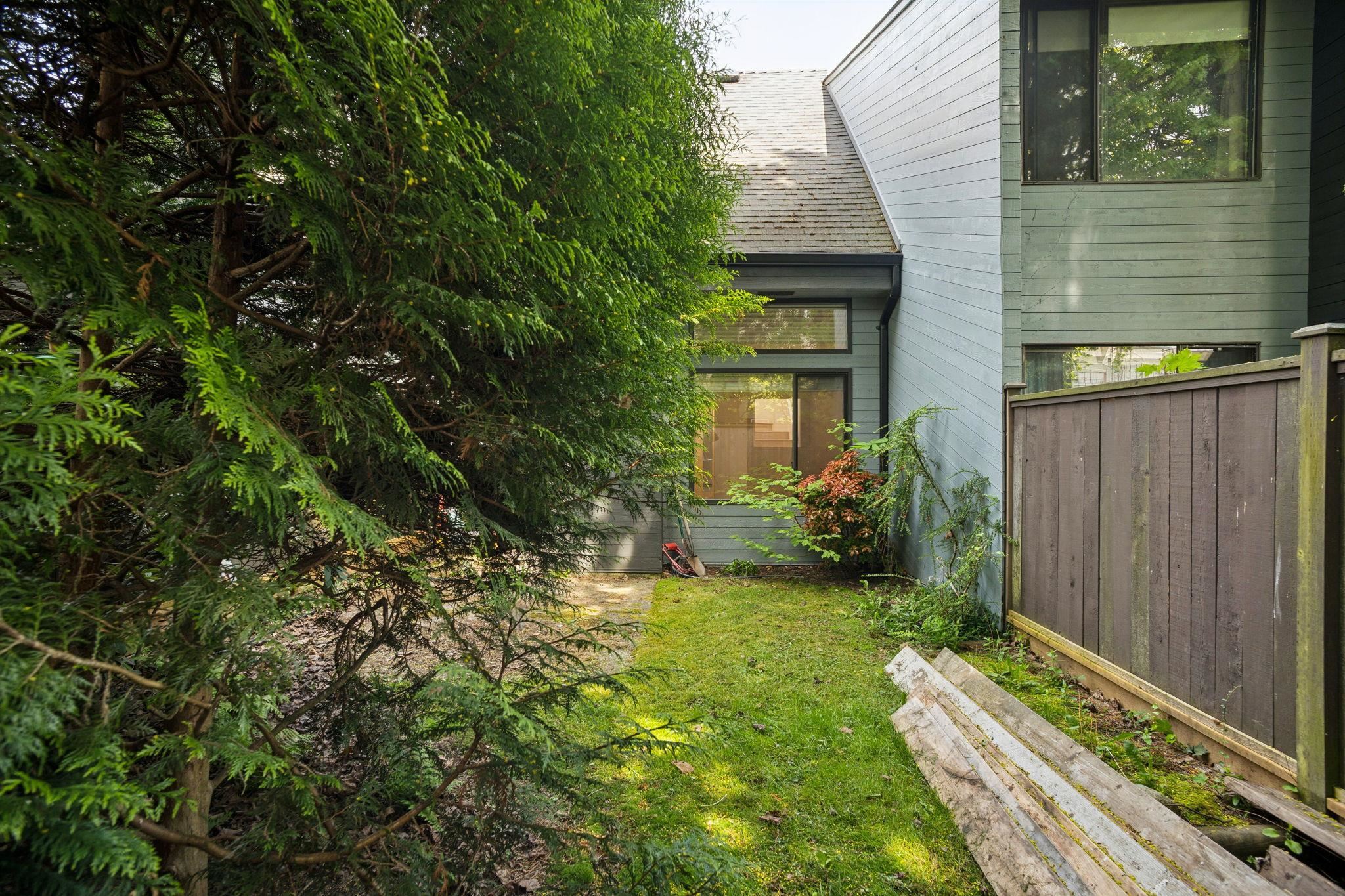 61 3851 BLUNDELL ROAD Unit: 61
