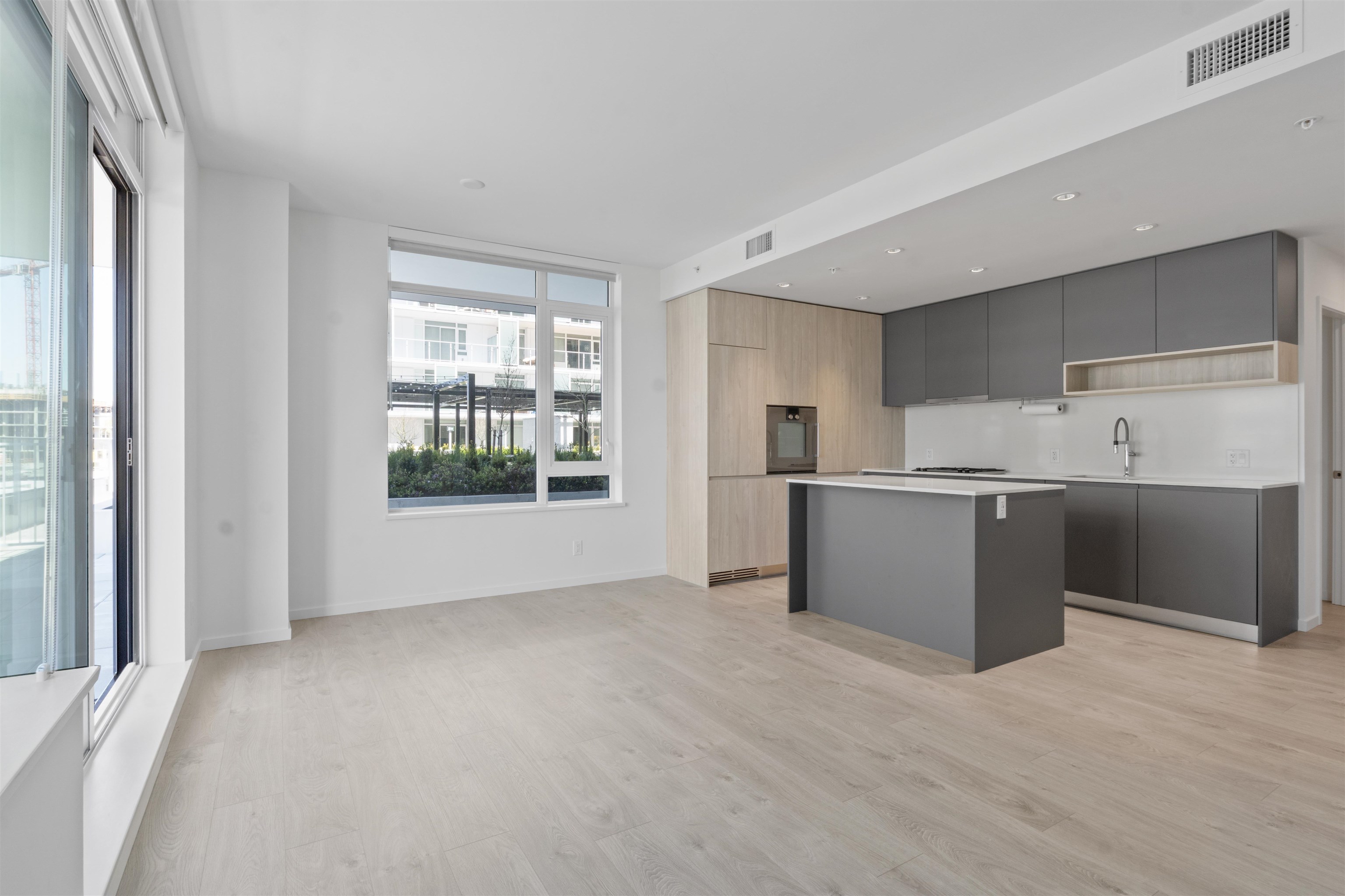 468 6600 MINORU BOULEVARD Unit: 468