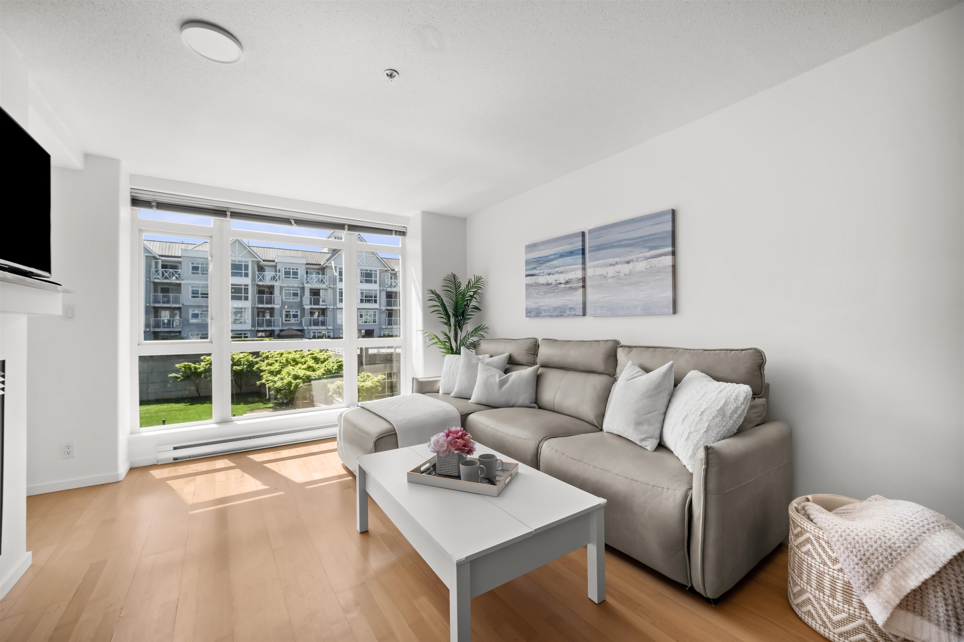 302 3142 ST JOHNS STREET Unit: 302