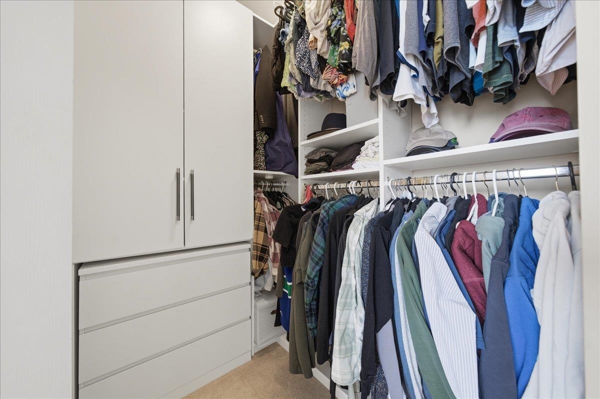 307 5270 OAKMOUNT CRESCENT Unit: 307