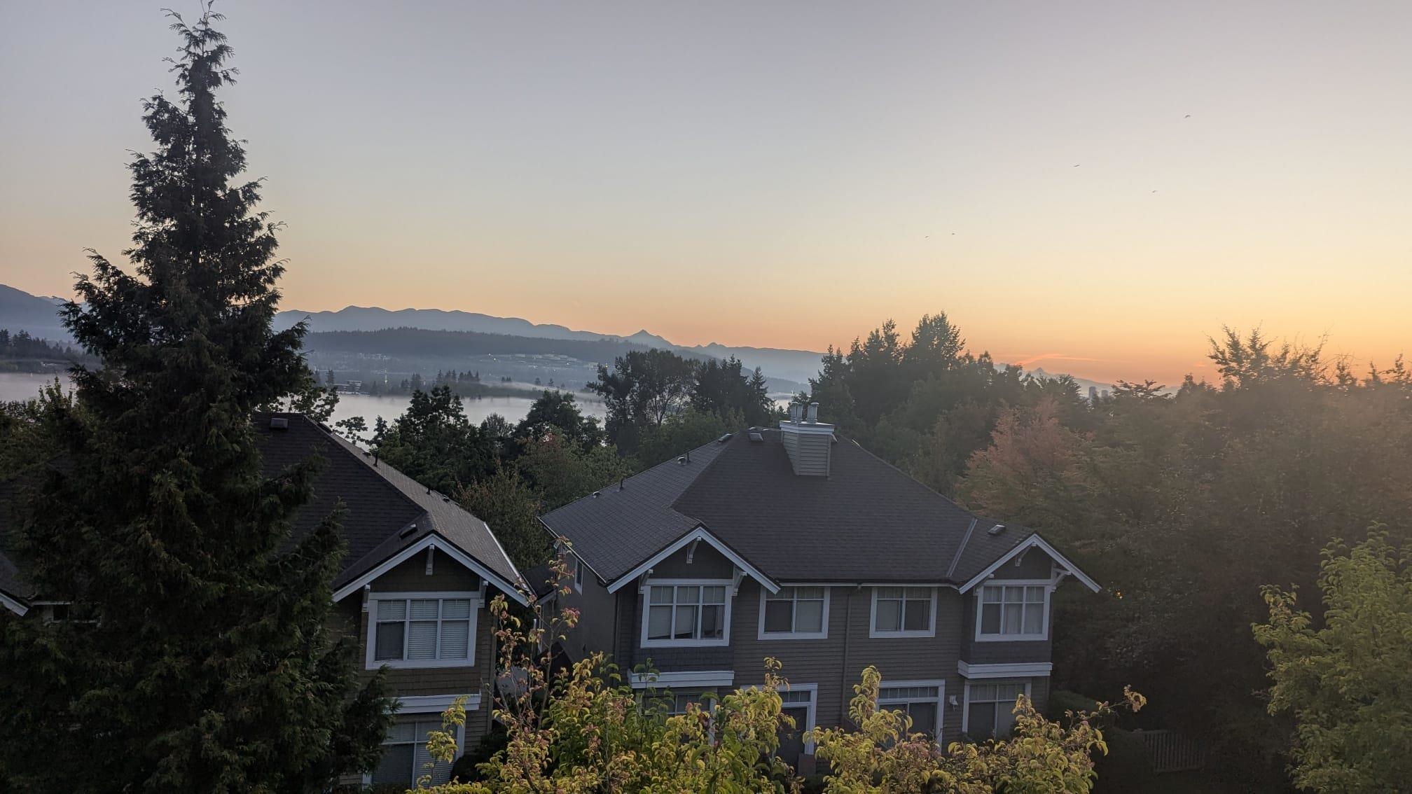 307 5270 OAKMOUNT CRESCENT Unit: 307