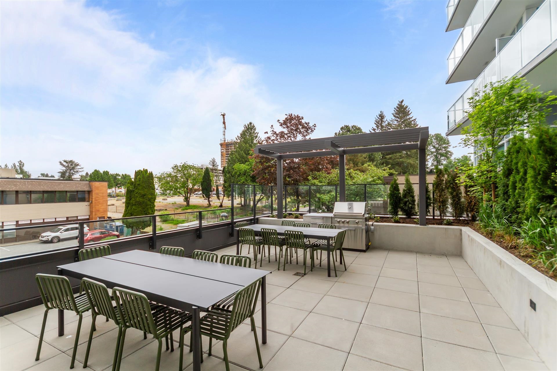2707 13738 CENTRAL AVENUE Unit: 2707