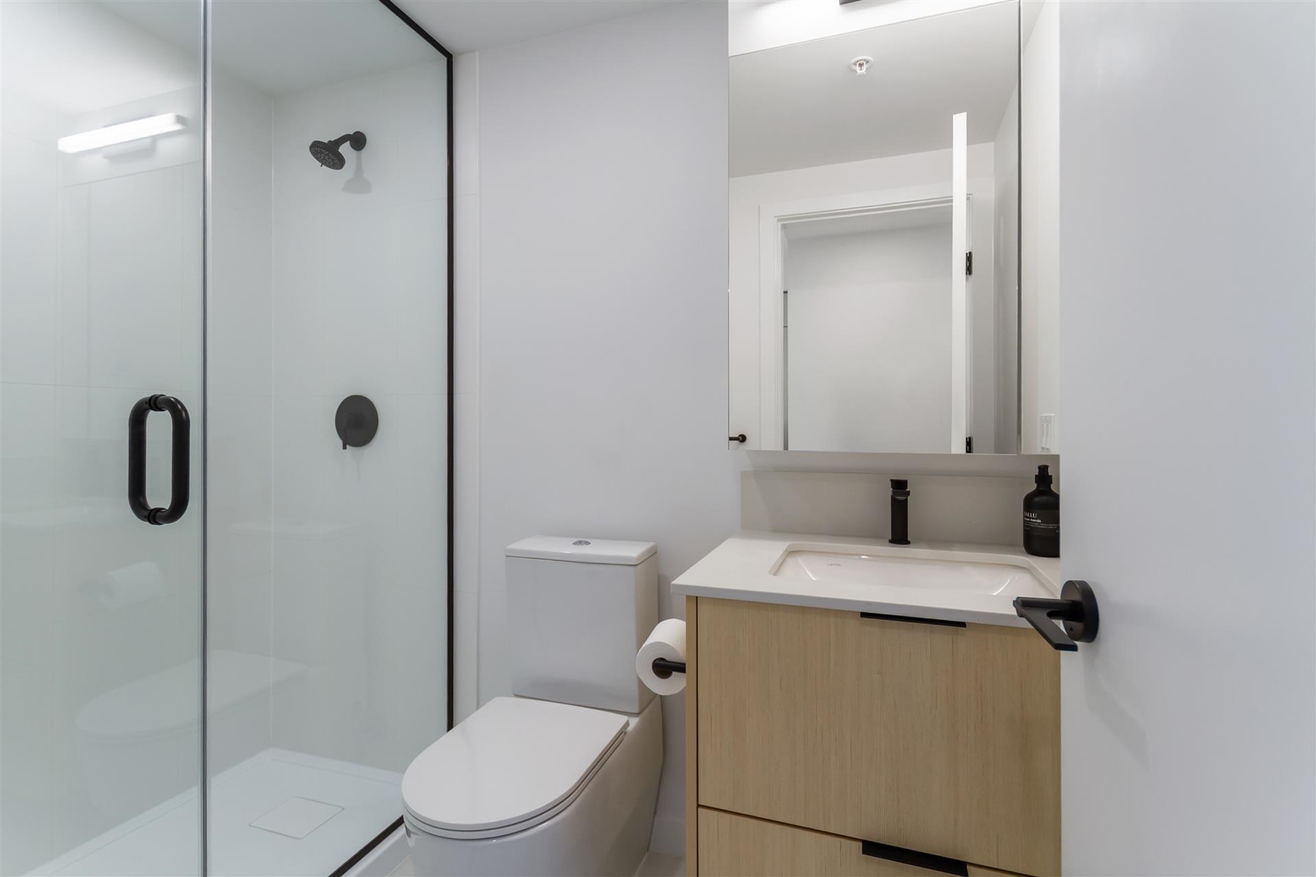 2707 13738 CENTRAL AVENUE Unit: 2707