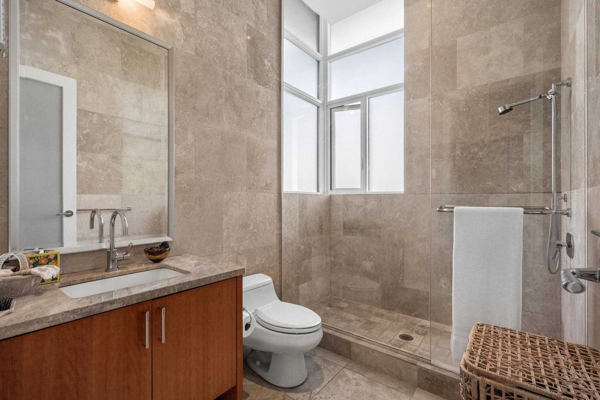 PH2 2245 TWIN CREEK PLACE Unit: PH2