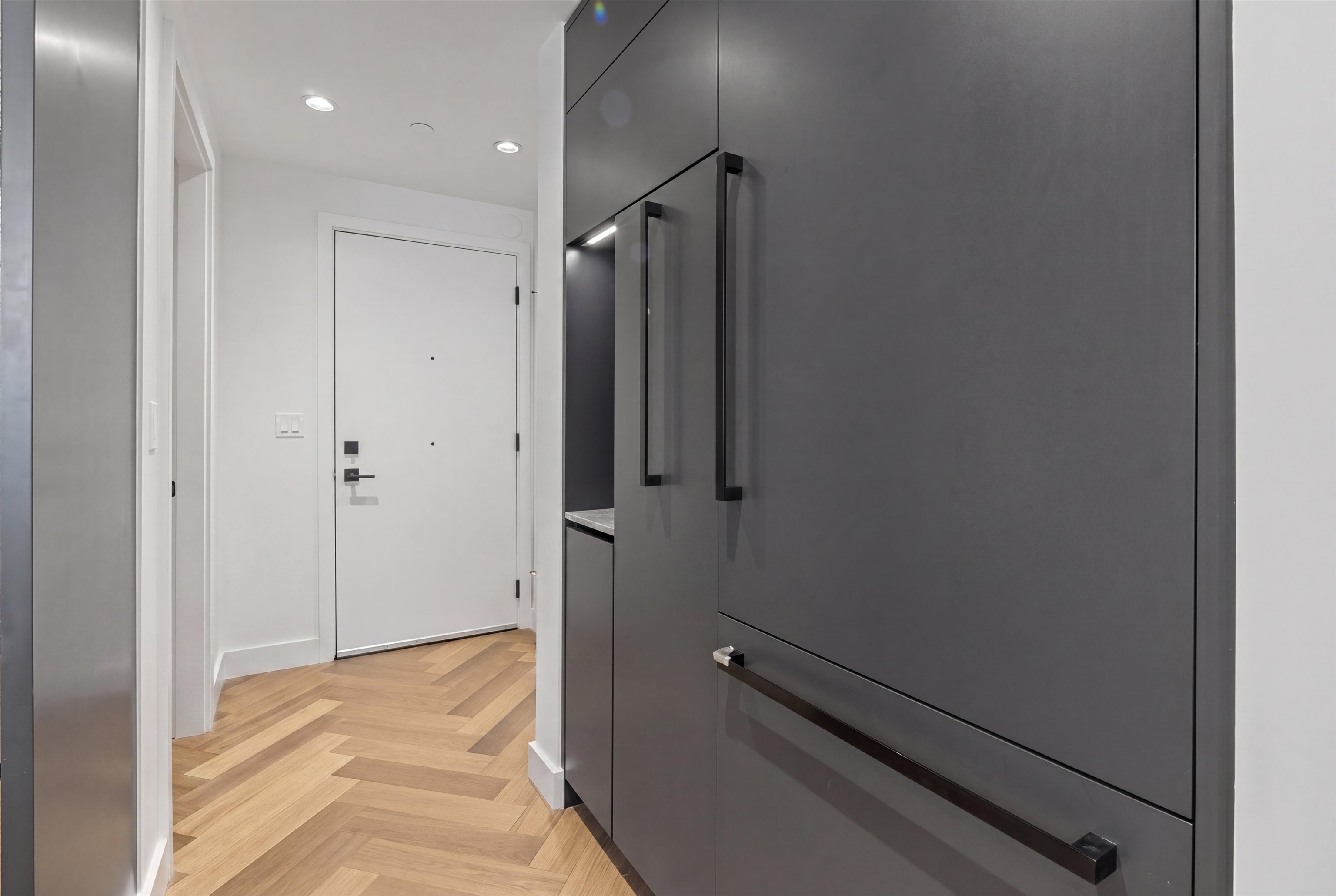 107 458 W 63RD AVENUE Unit: 107