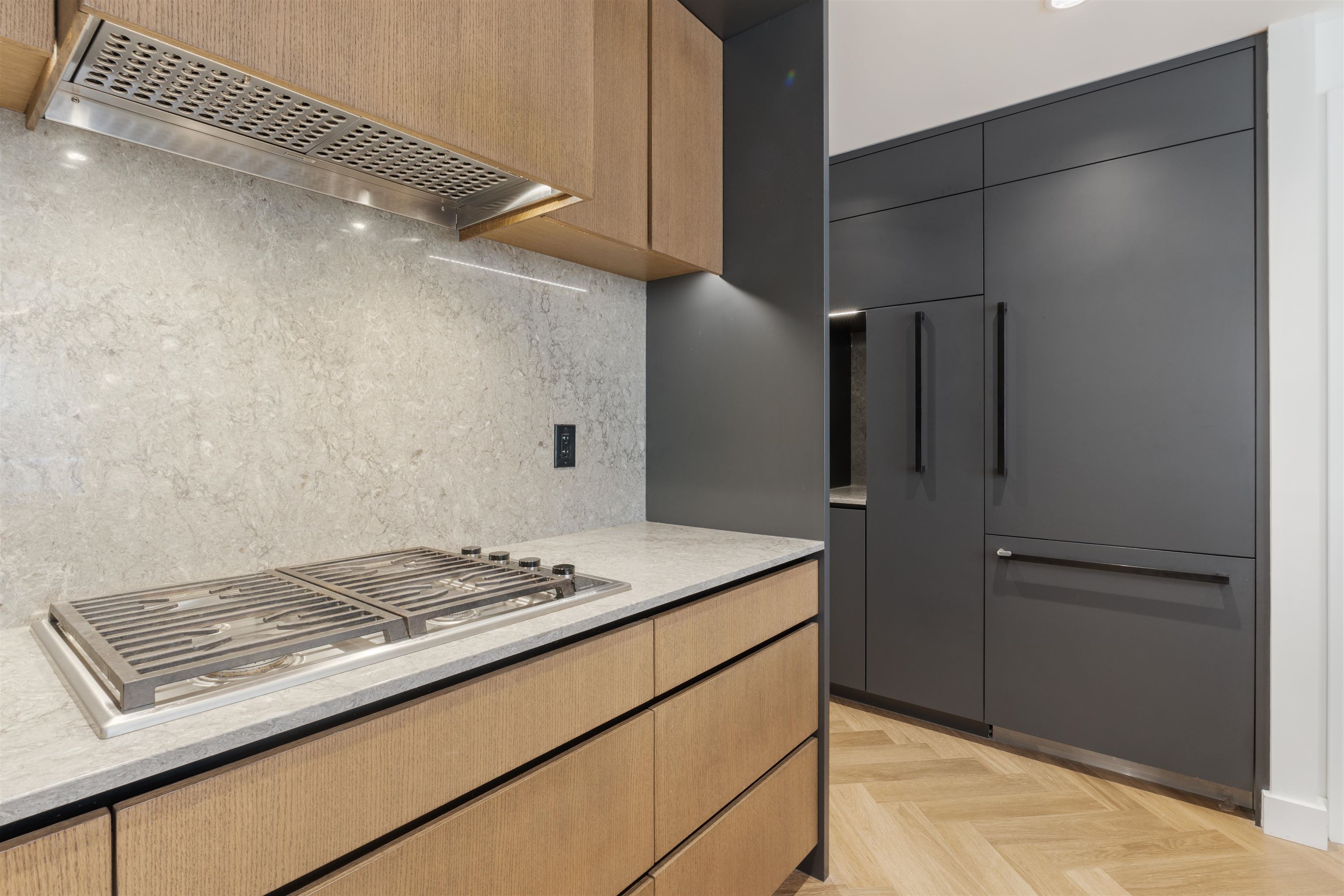 107 458 W 63RD AVENUE Unit: 107