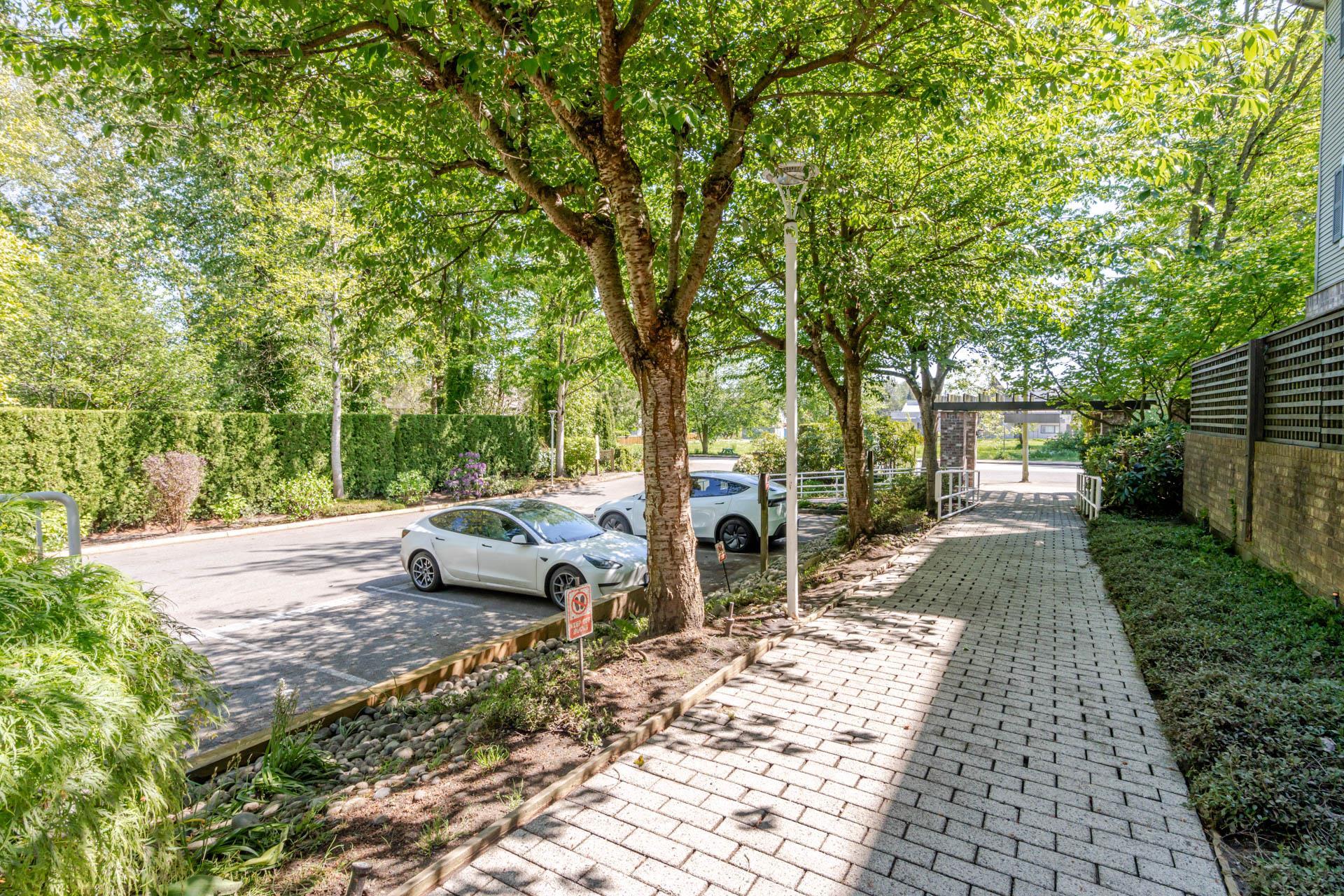 303 16137 83 AVENUE Unit: 303