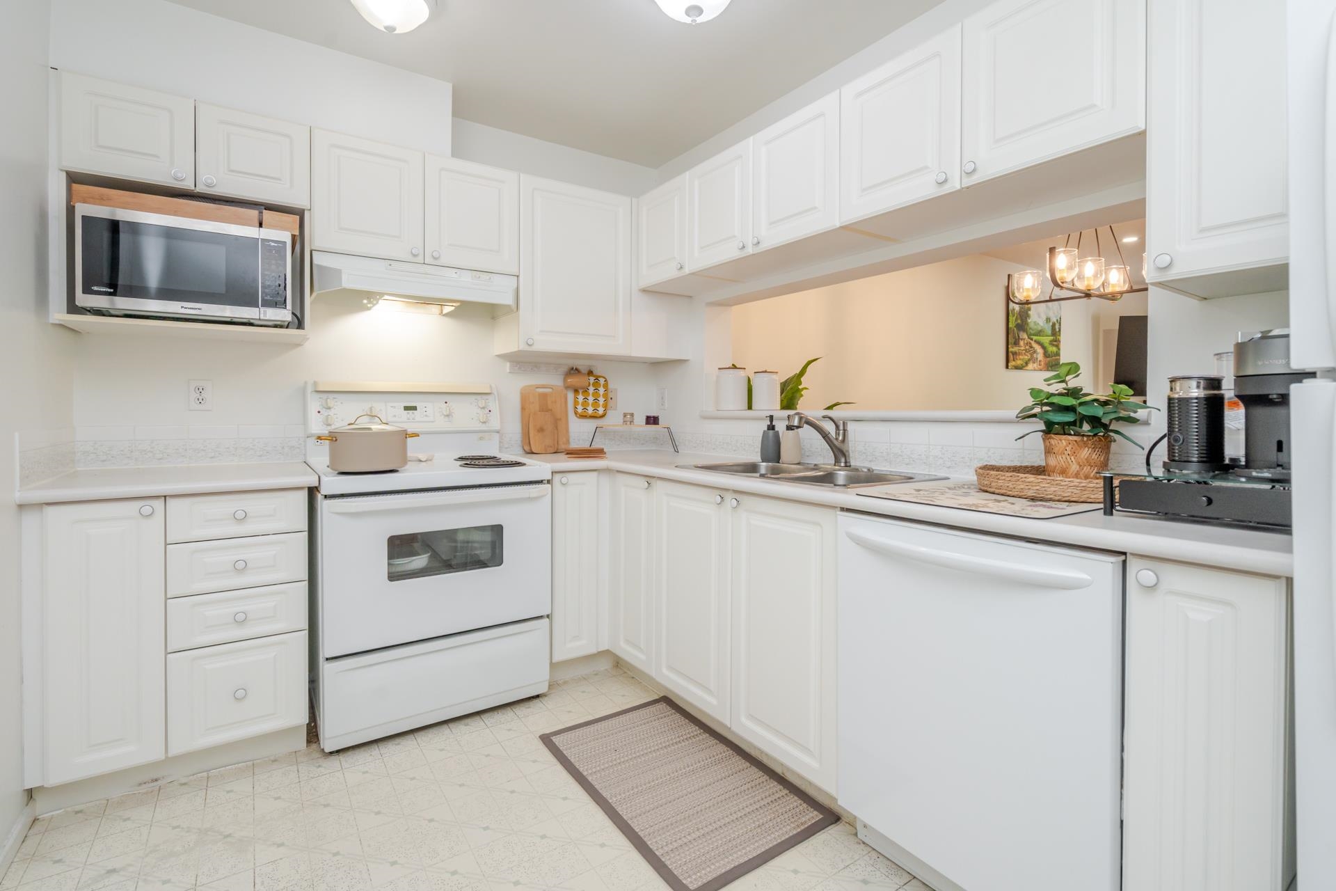 303 16137 83 AVENUE Unit: 303