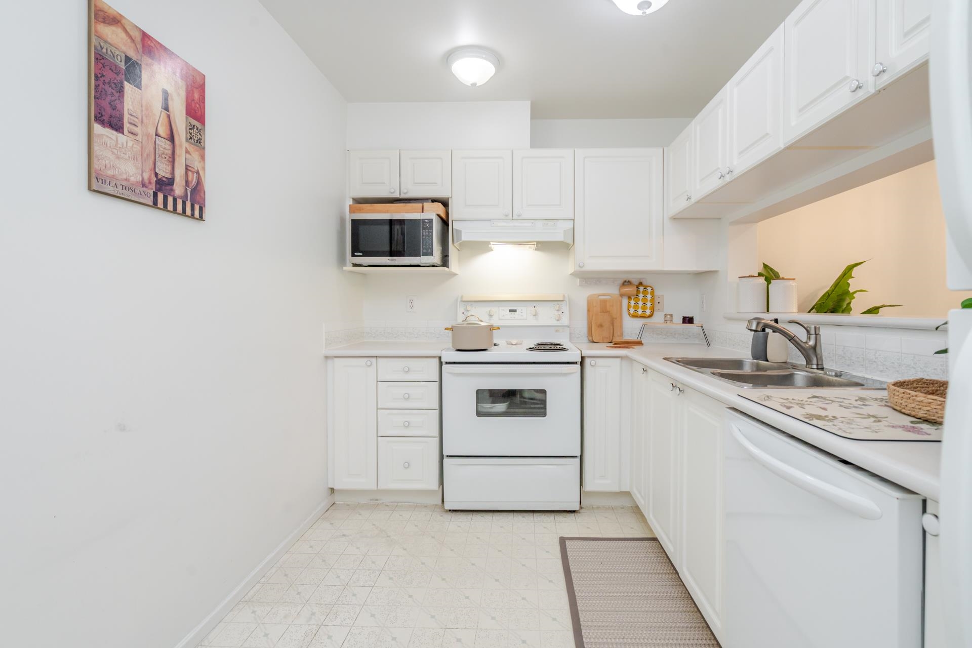 303 16137 83 AVENUE Unit: 303