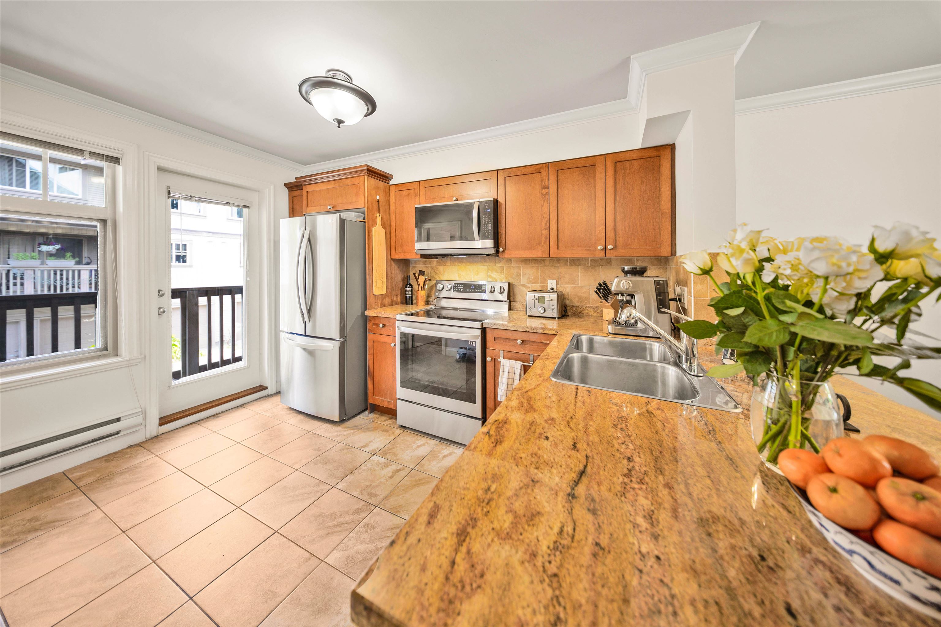 22 6238 192 STREET Unit: 22