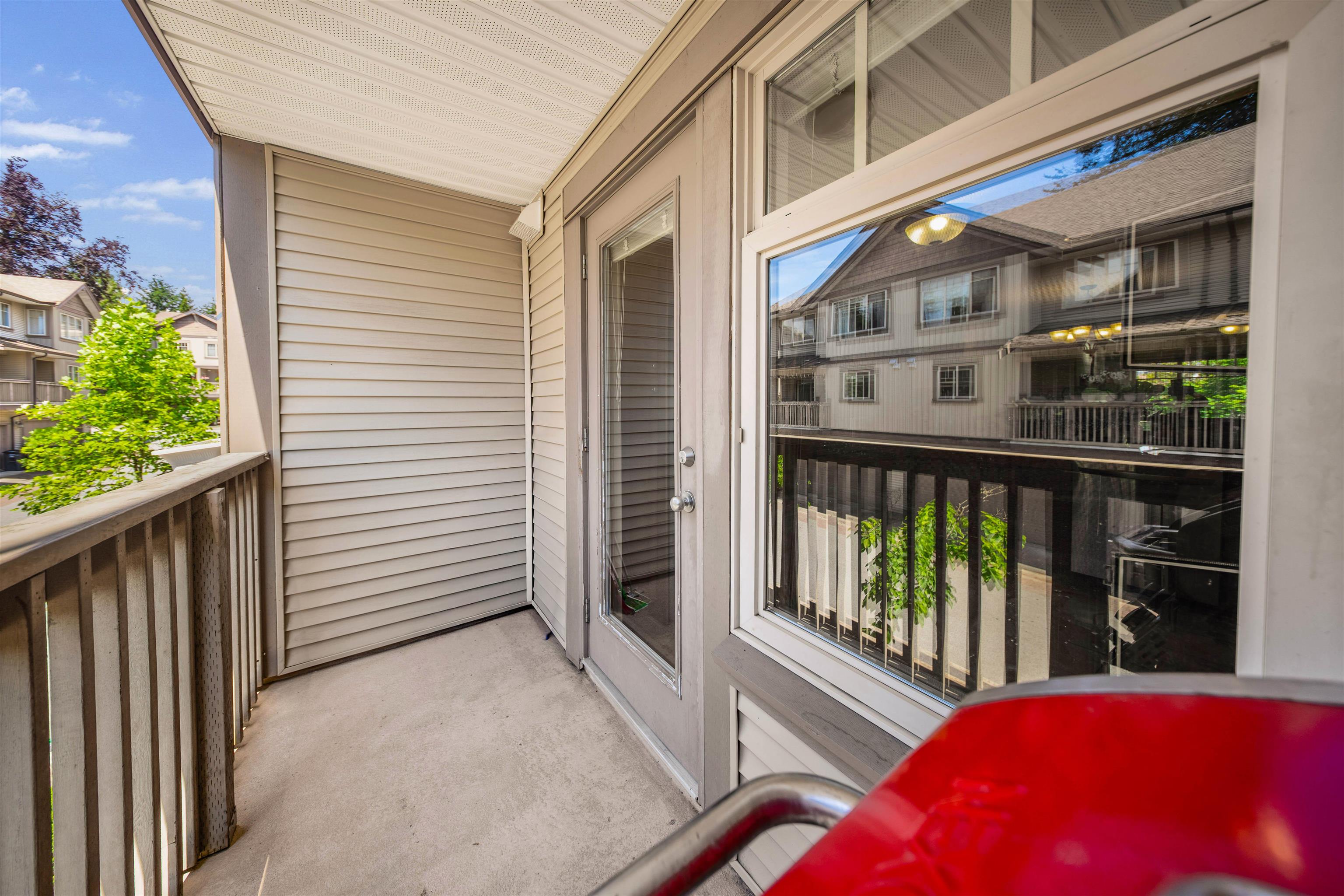 22 6238 192 STREET Unit: 22