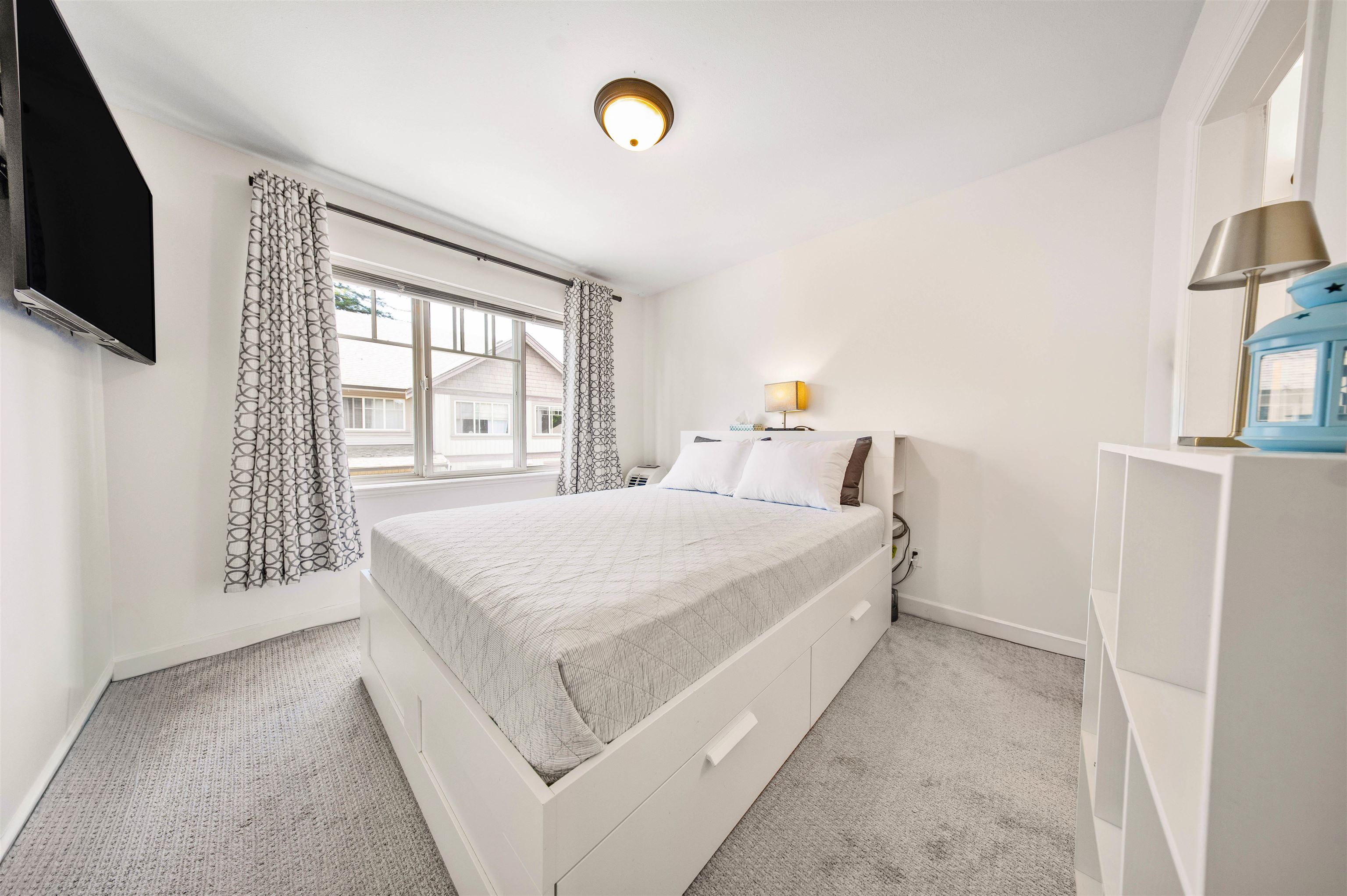 22 6238 192 STREET Unit: 22