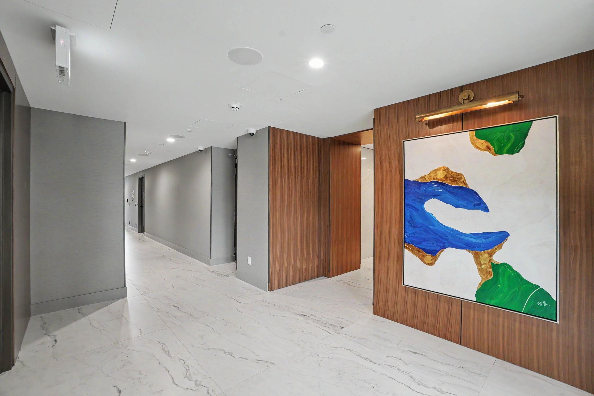 414 423 6TH STREET Unit: 414