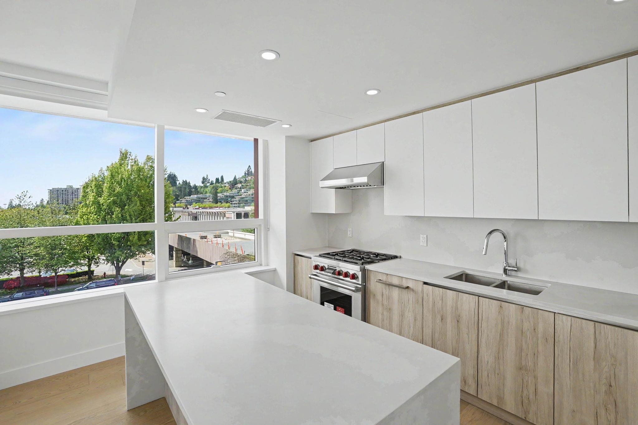 414 423 6TH STREET Unit: 414