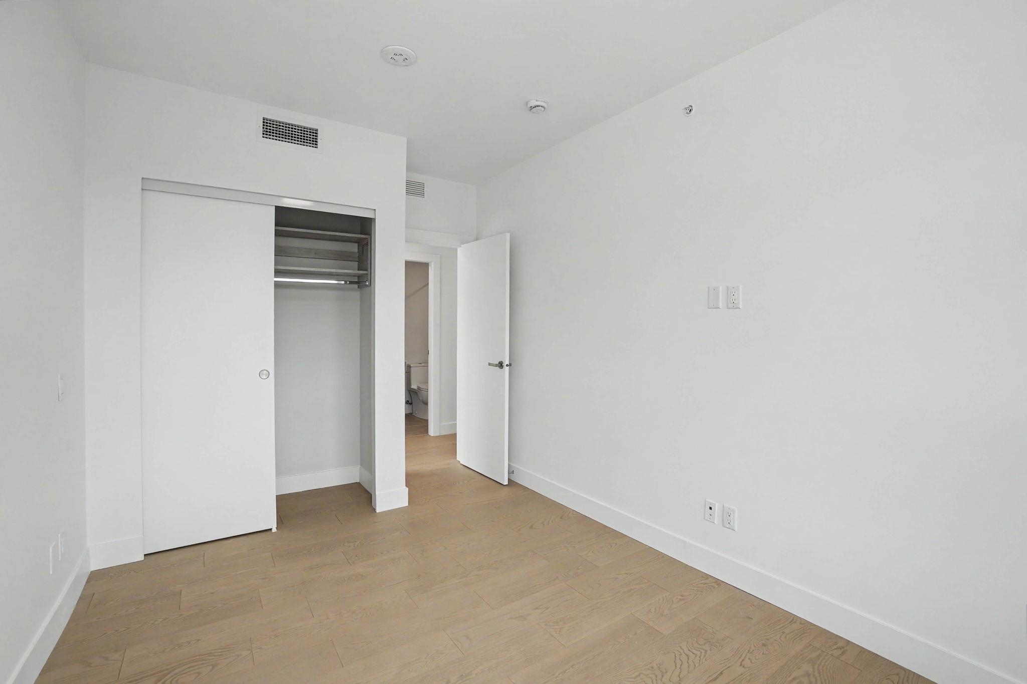 414 423 6TH STREET Unit: 414