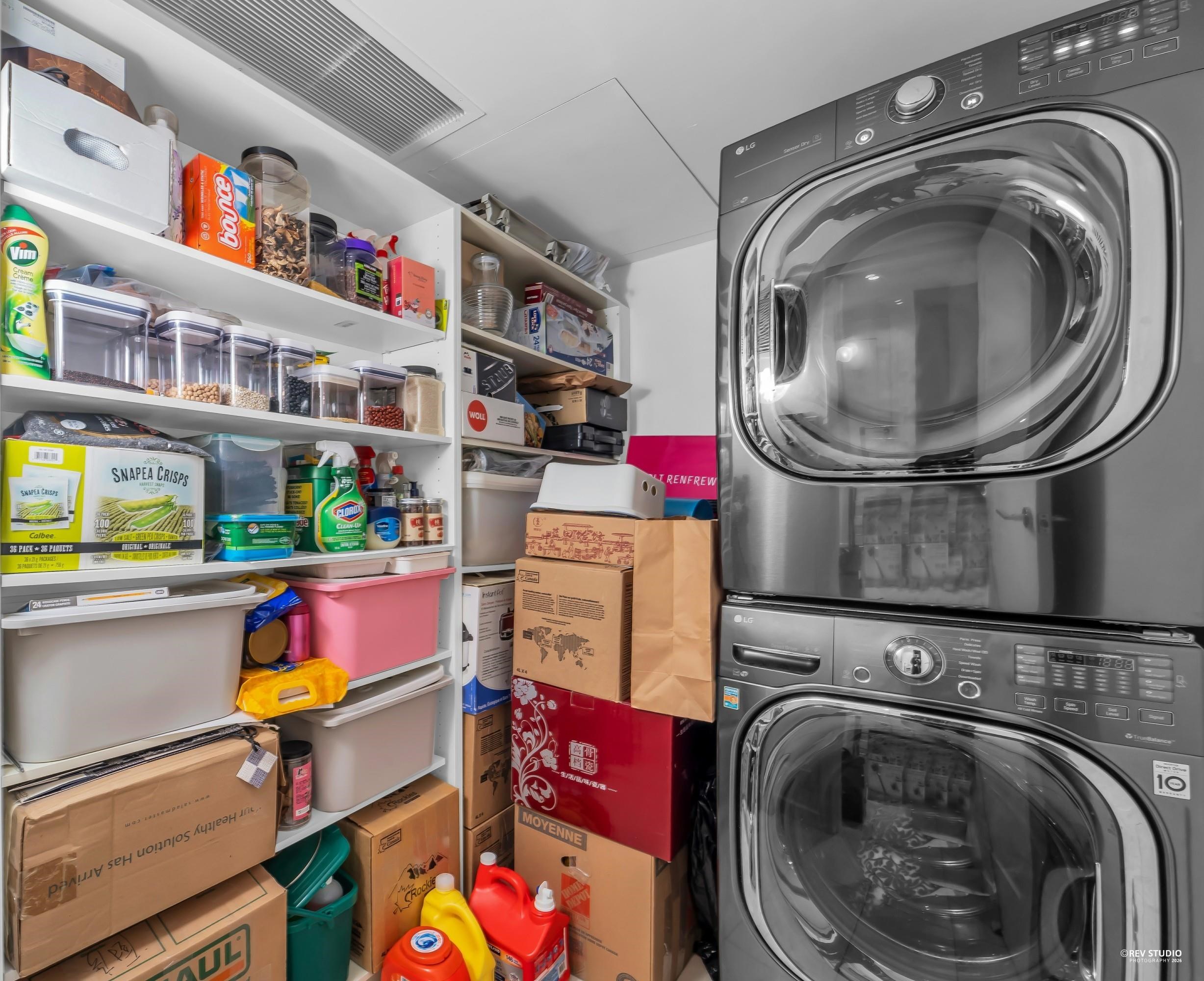 709 3355 BINNING ROAD Unit: 709