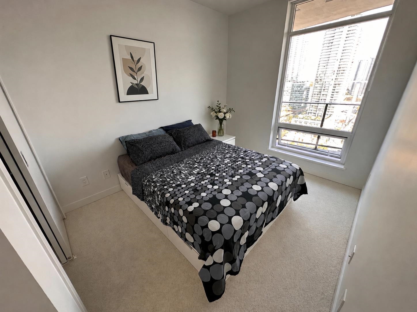 2407 2181 MADISON AVENUE Unit: 2407