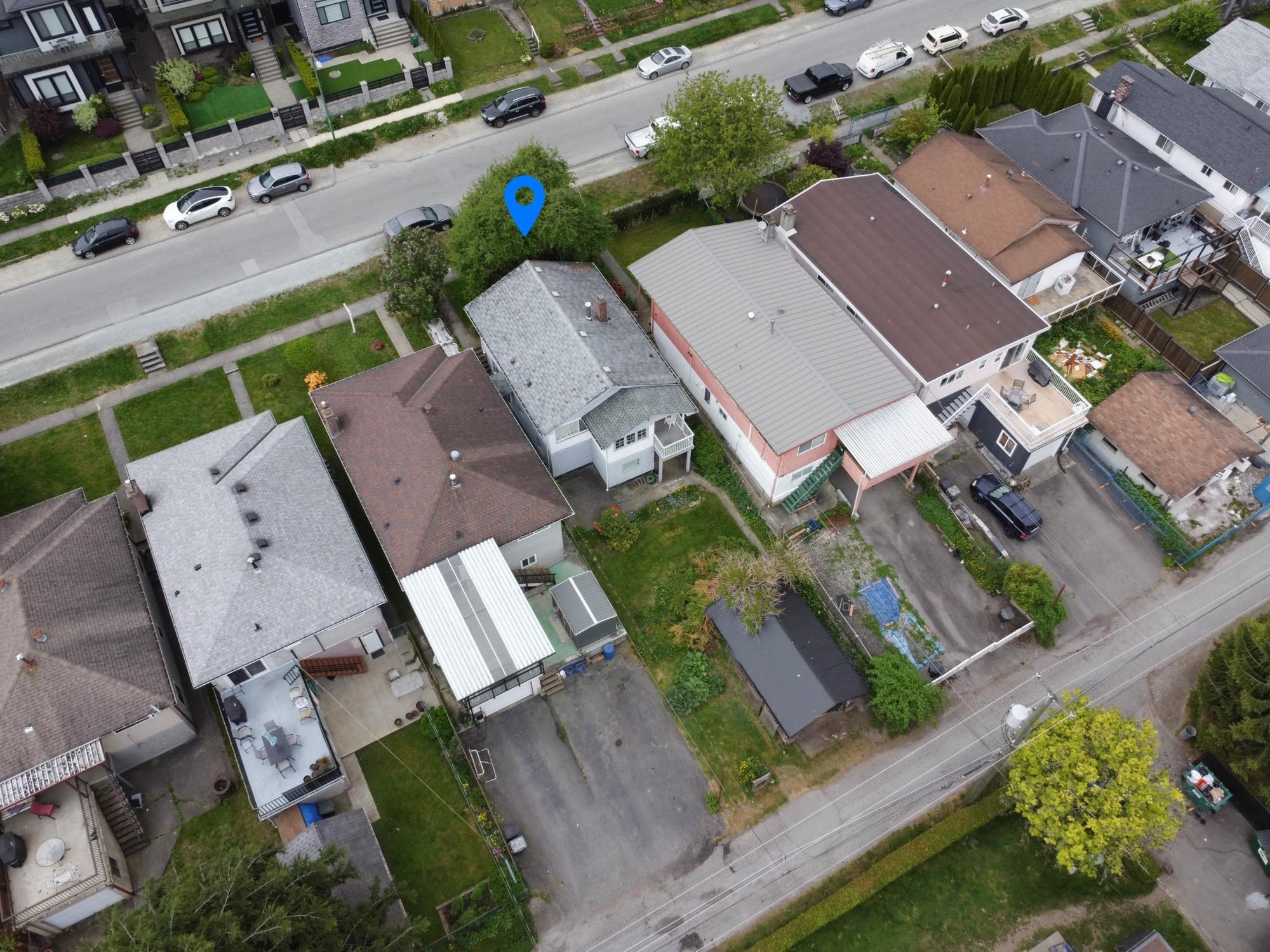 36 WARWICK AVENUE