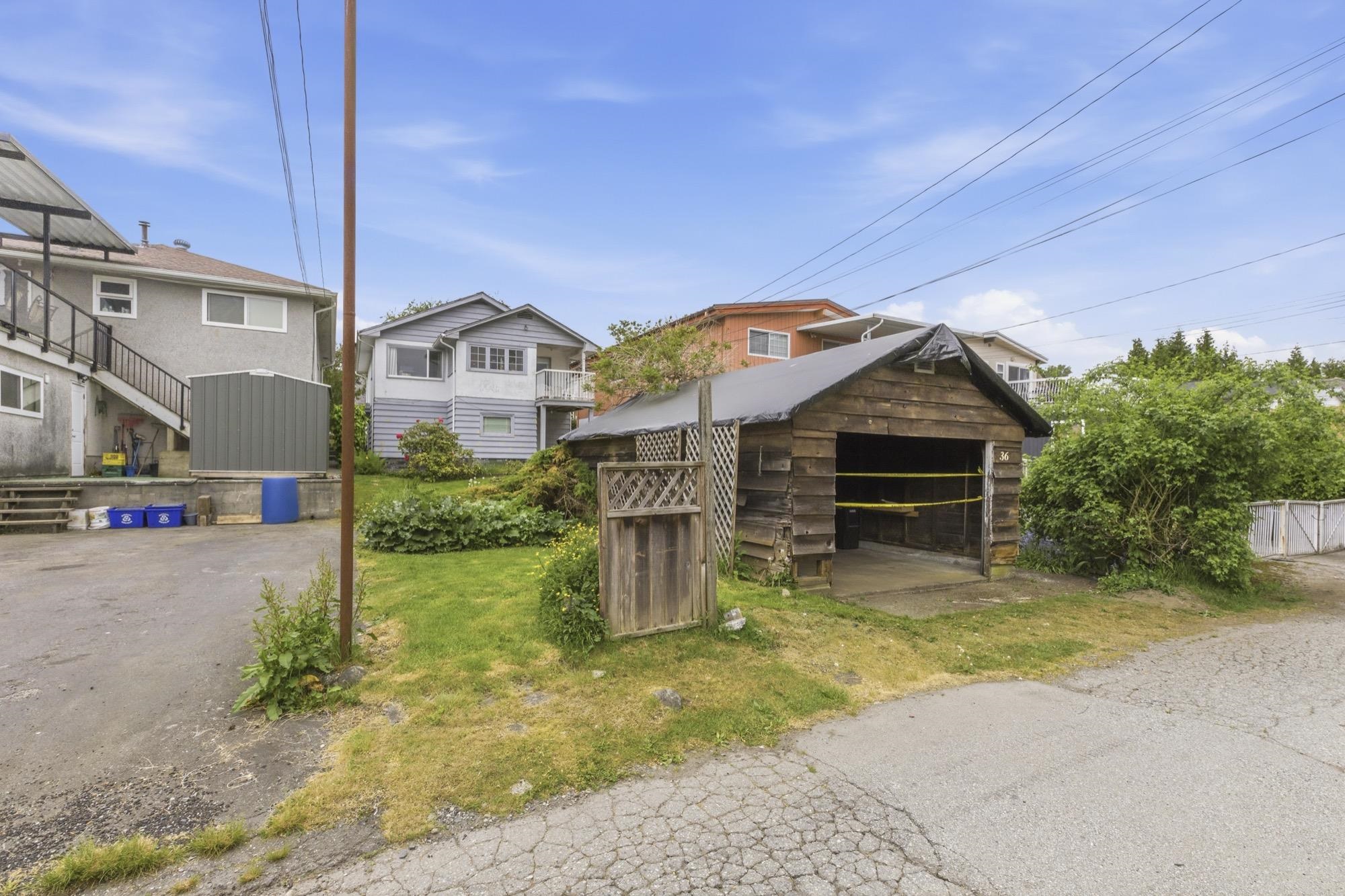 36 WARWICK AVENUE