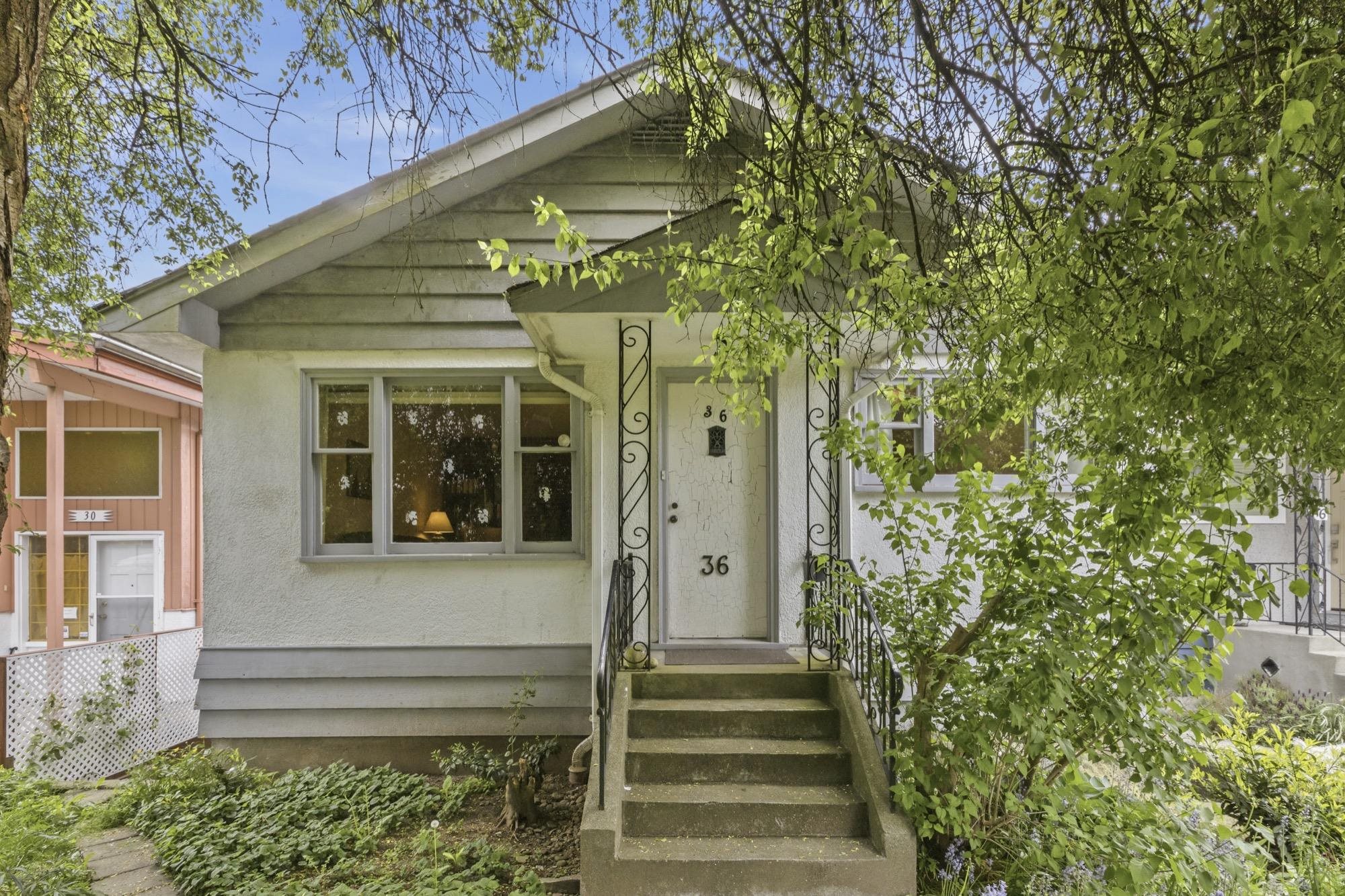36 WARWICK AVENUE