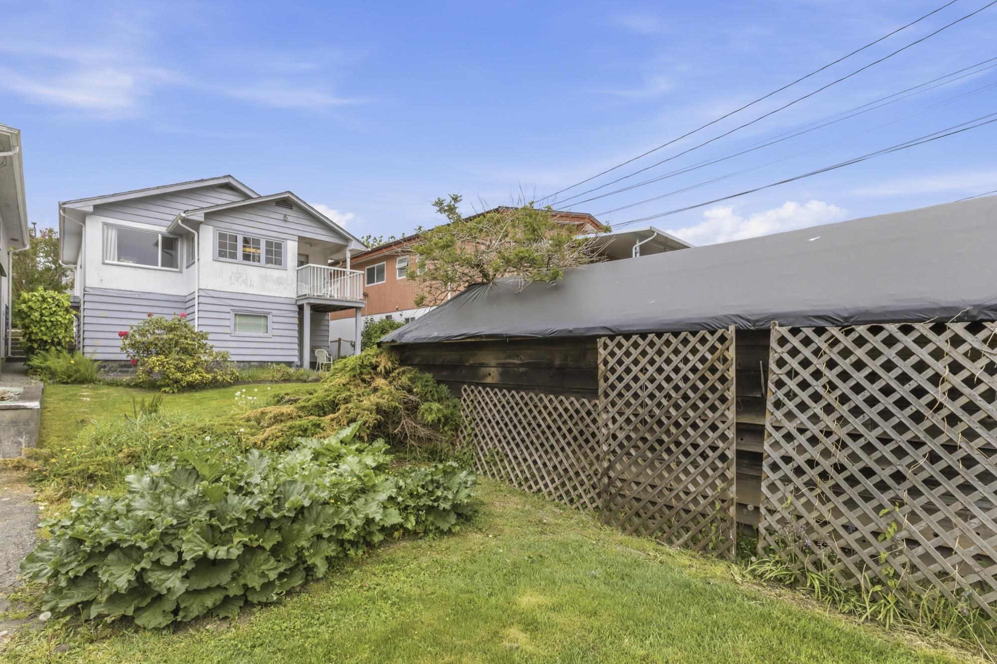 36 WARWICK AVENUE