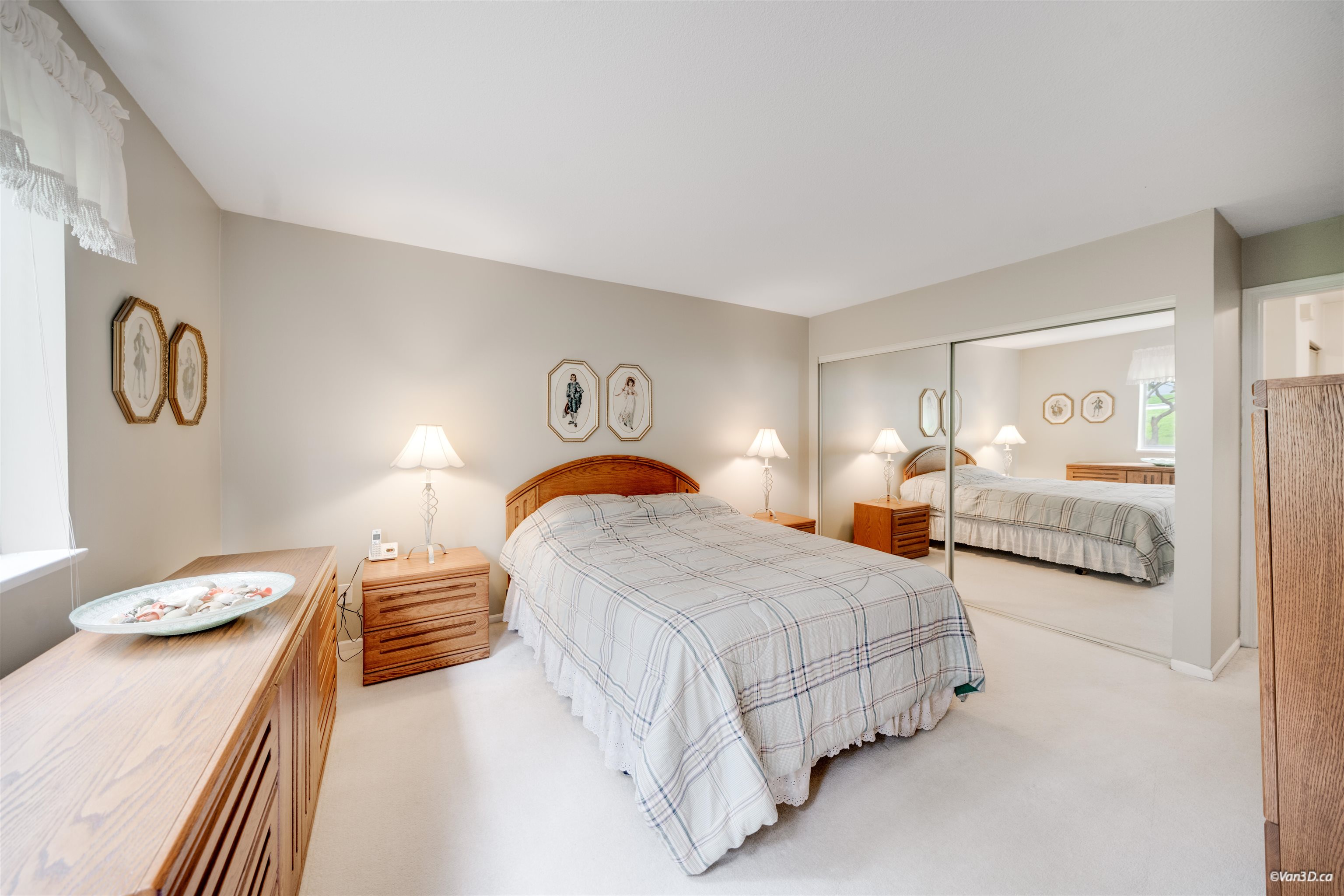 101 525 AUSTIN AVENUE Unit: 101