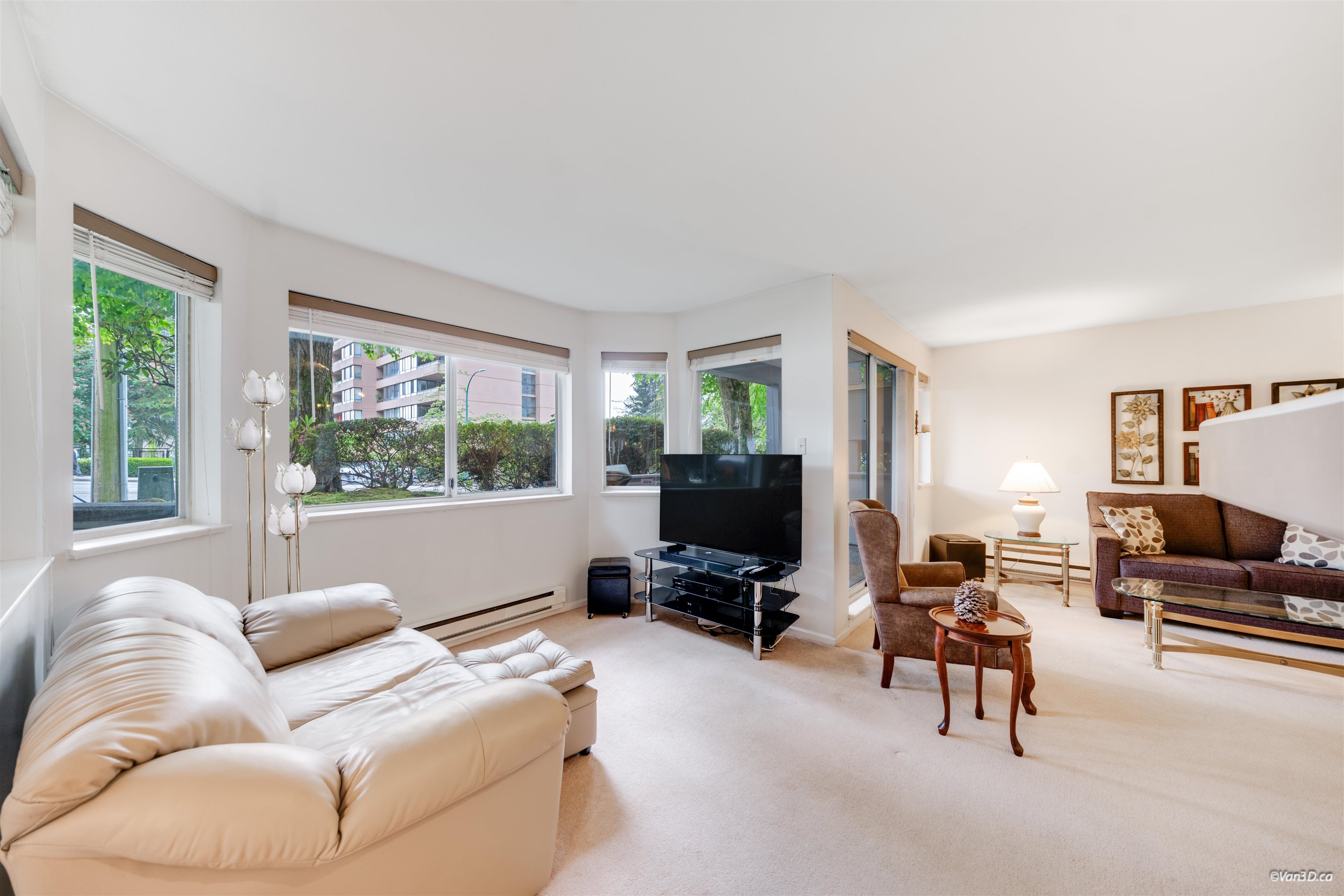 101 525 AUSTIN AVENUE Unit: 101