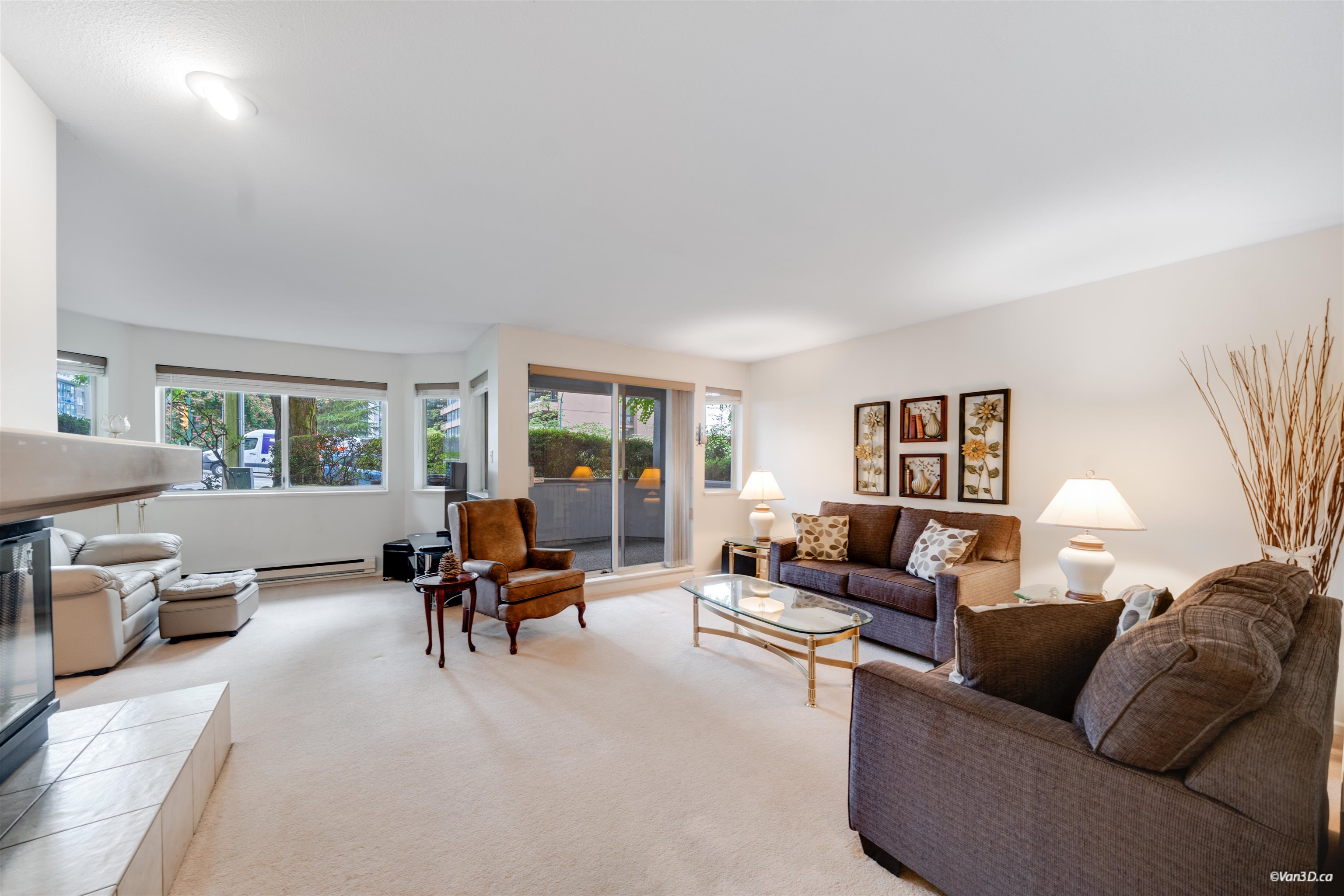 101 525 AUSTIN AVENUE Unit: 101