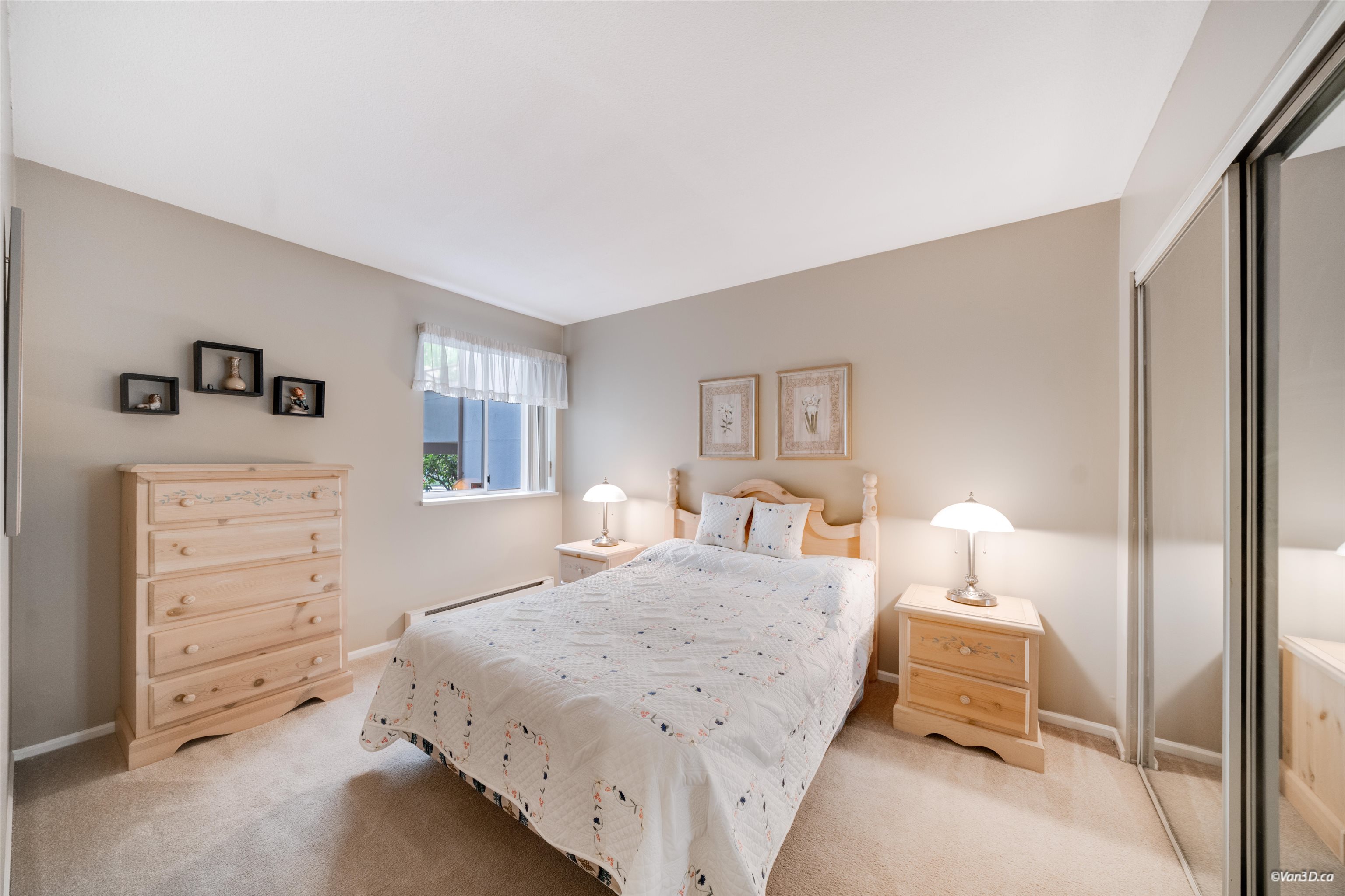 101 525 AUSTIN AVENUE Unit: 101