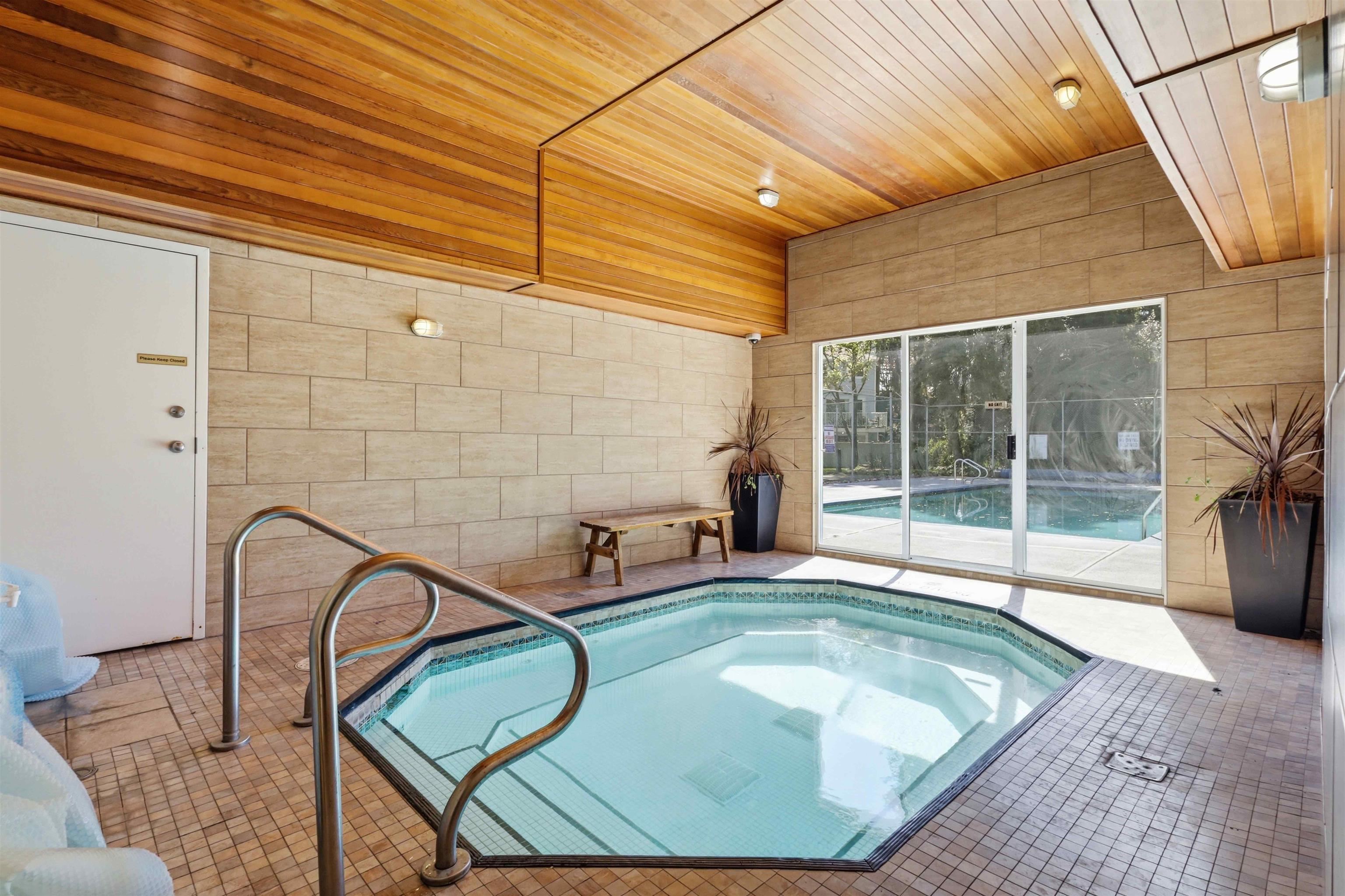 212 13918 72 AVENUE Unit: 212