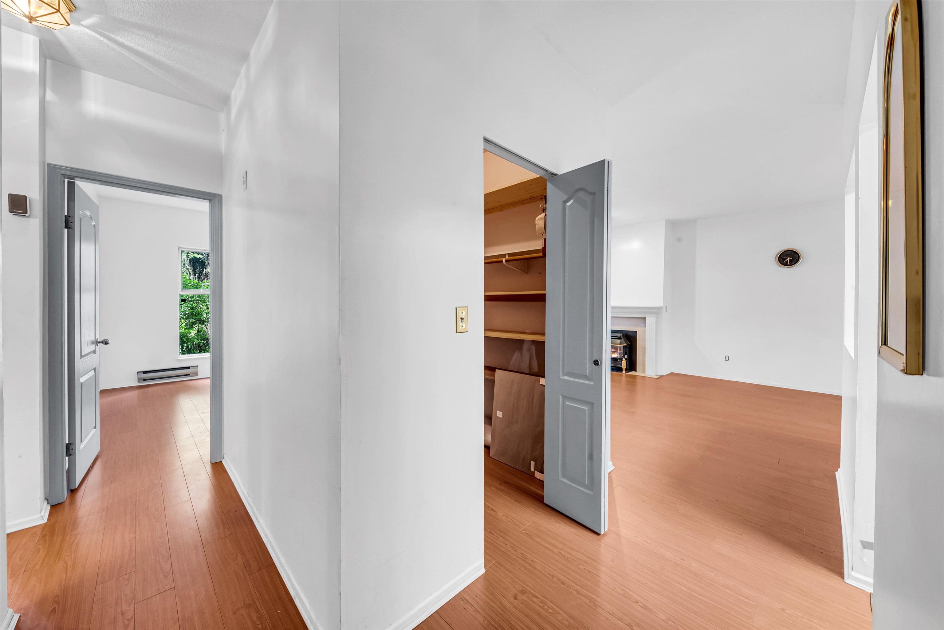 212 13918 72 AVENUE Unit: 212