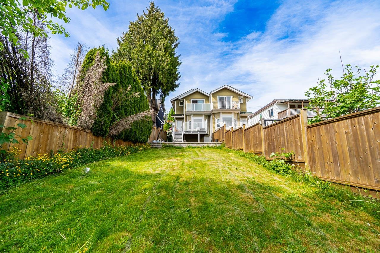1124 ROCHESTER AVENUE