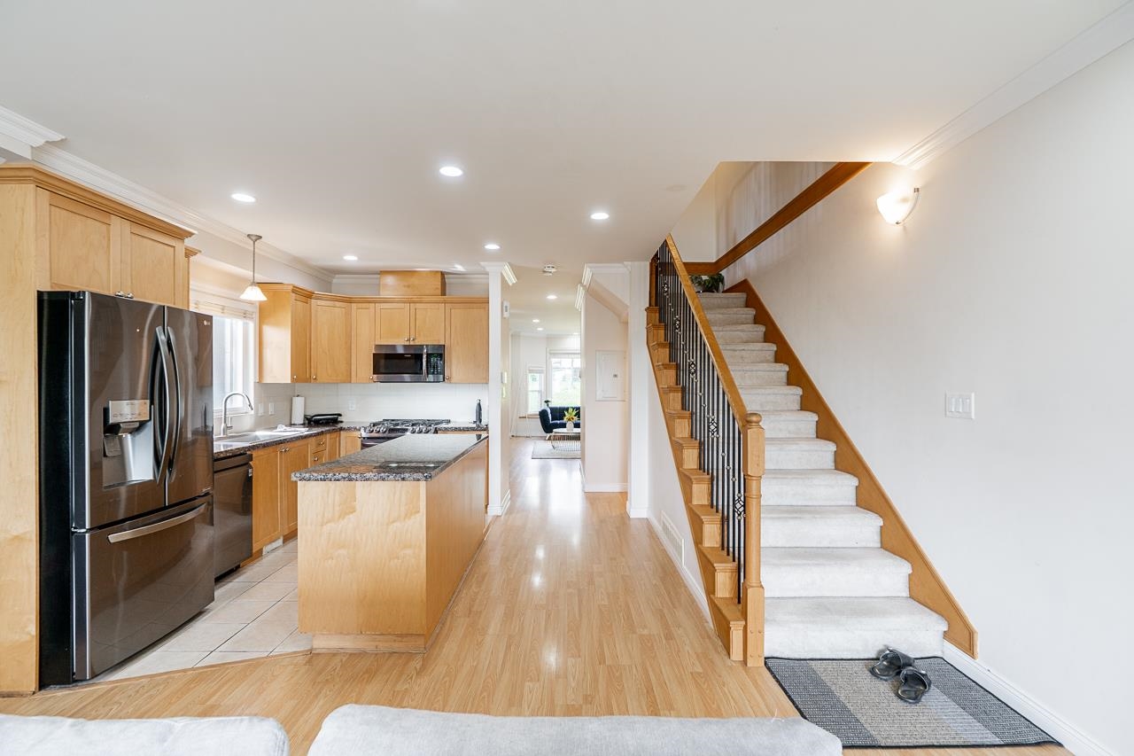 1124 ROCHESTER AVENUE