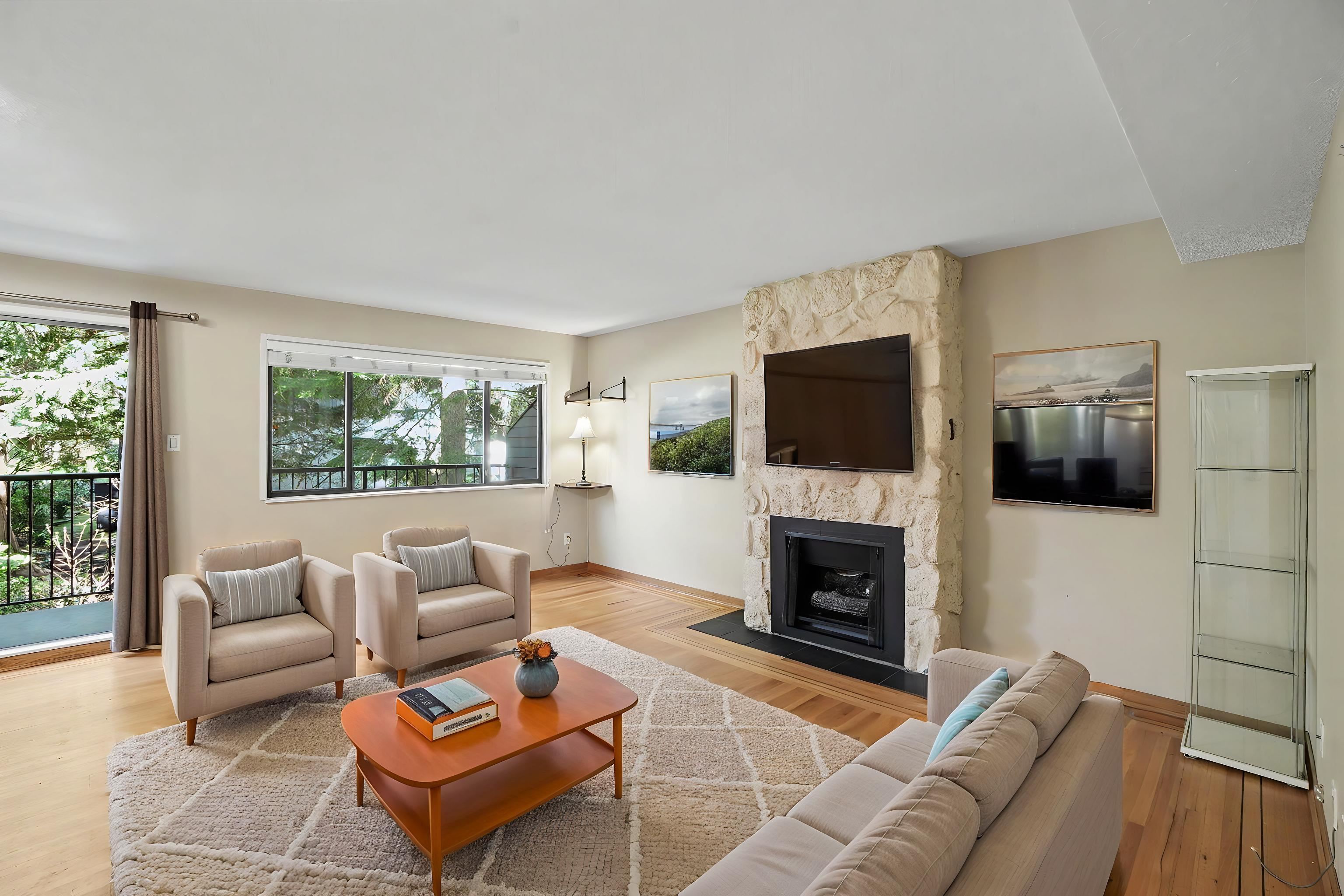 7305 CORONADO DRIVE